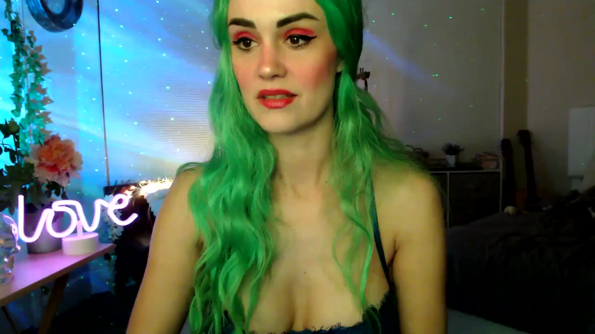 Gallery image thumbnail from HeidiKlumsy's myfreecams stream on, 03/10/2026, 02:48 image 8 of 20