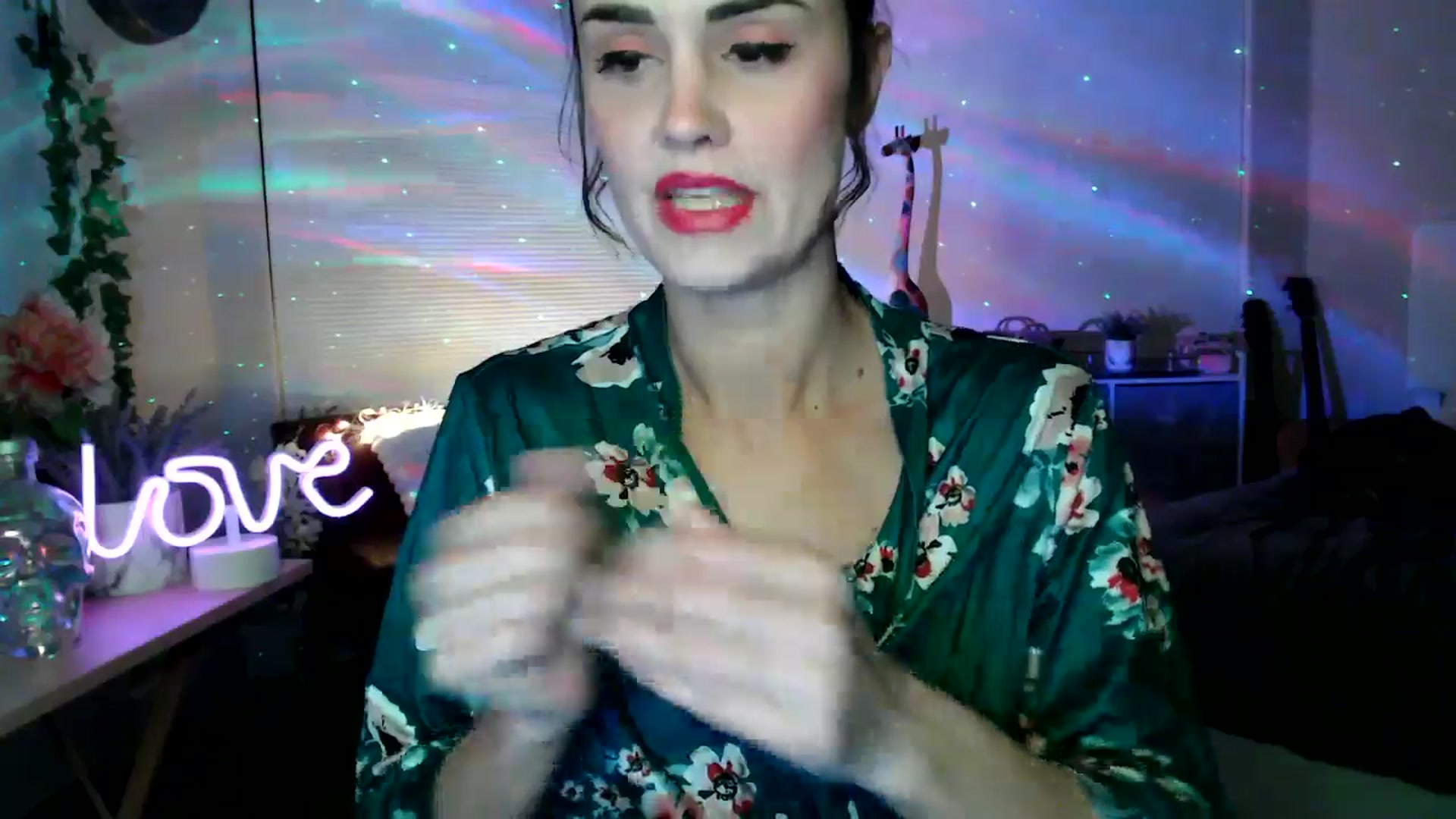 Gallery image thumbnail from HeidiKlumsy's myfreecams stream on, 03/11/2026, 04:48 image 4 of 20