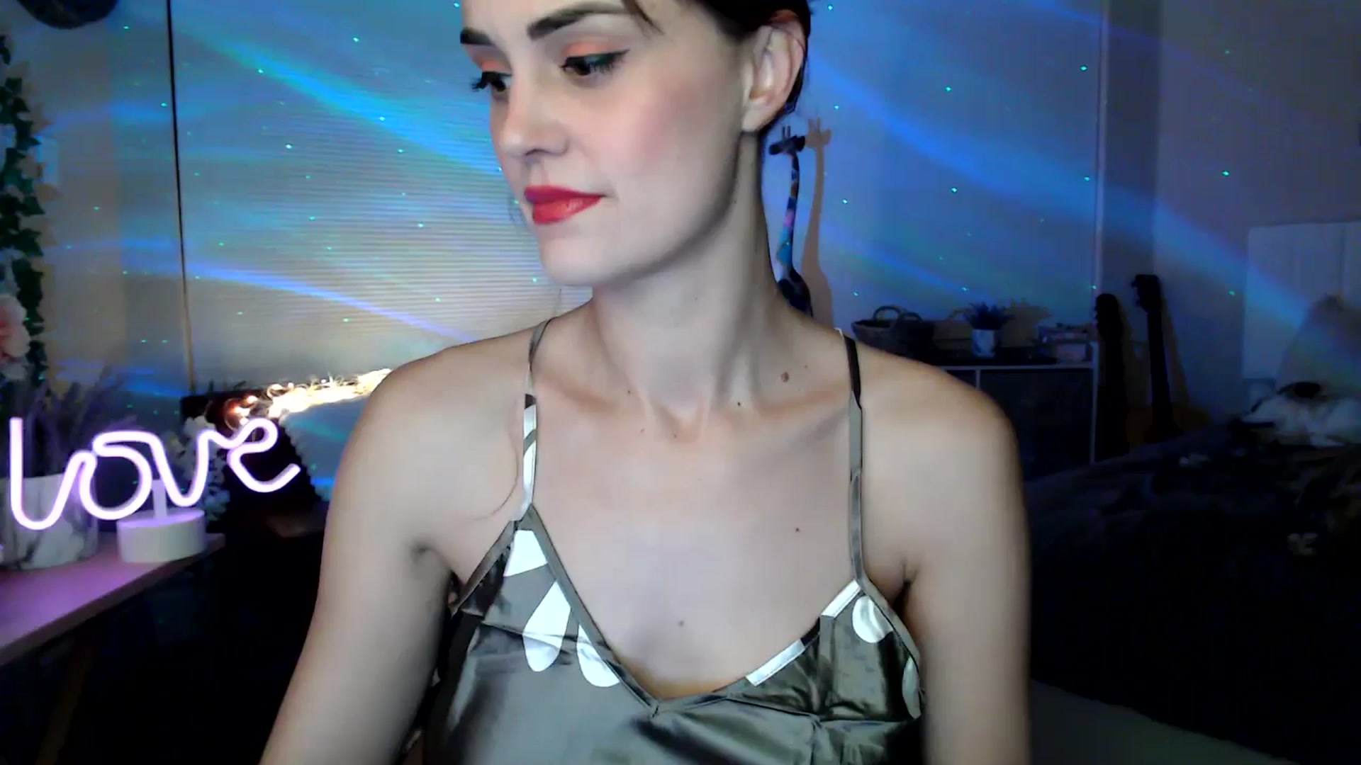 Gallery image thumbnail from HeidiKlumsy's myfreecams stream on, 03/11/2026, 07:18 image 5 of 20