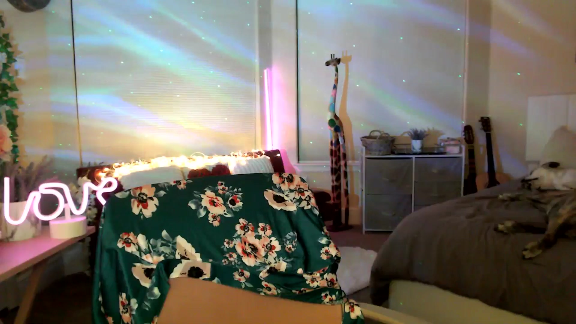 Gallery image thumbnail from HeidiKlumsy's myfreecams stream on, 03/11/2026, 07:18 image 4 of 20