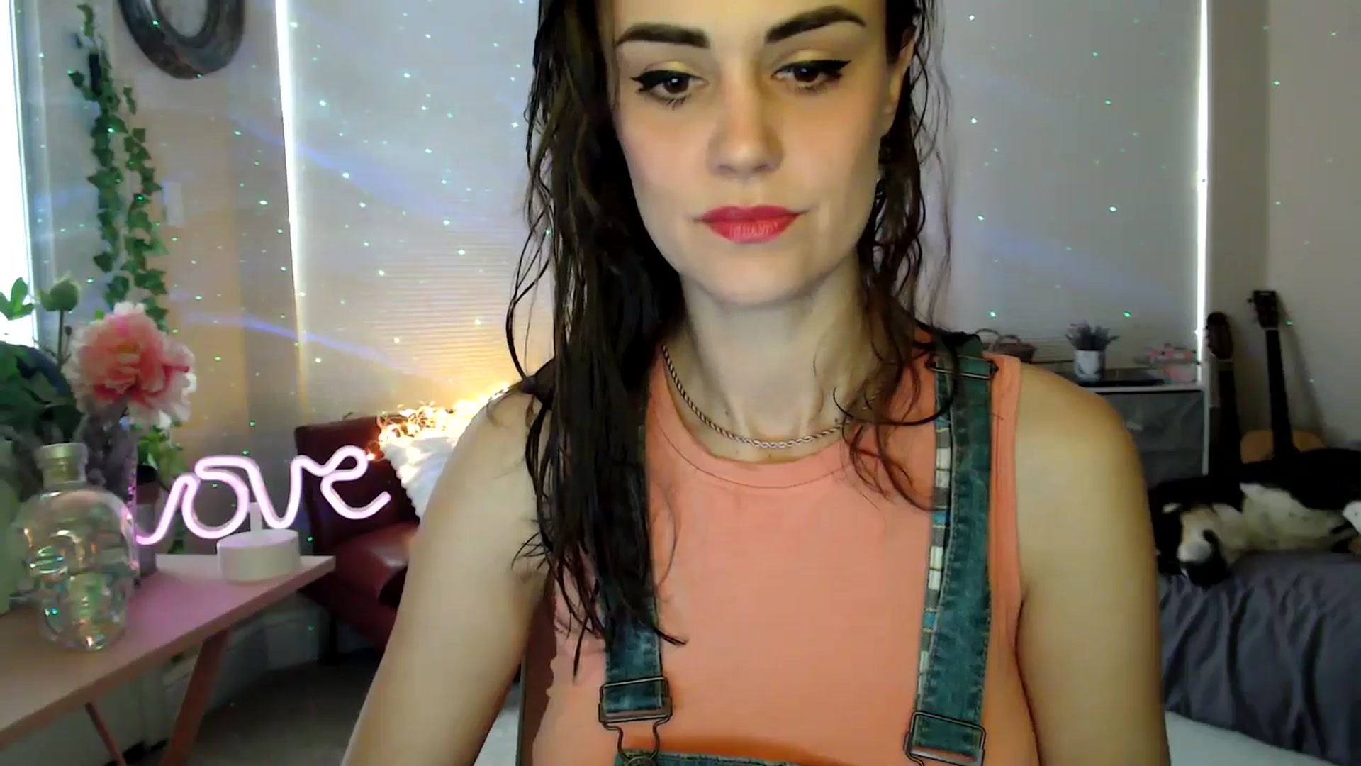 Gallery image thumbnail from HeidiKlumsy's myfreecams stream on, 03/14/2026, 22:31 image 15 of 20