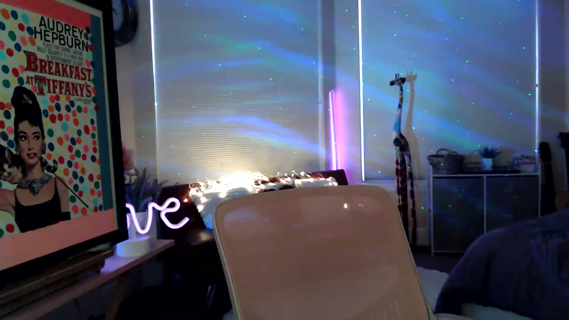 Gallery image thumbnail from HeidiKlumsy's myfreecams stream on, 03/16/2026, 24:05 image 19 of 20