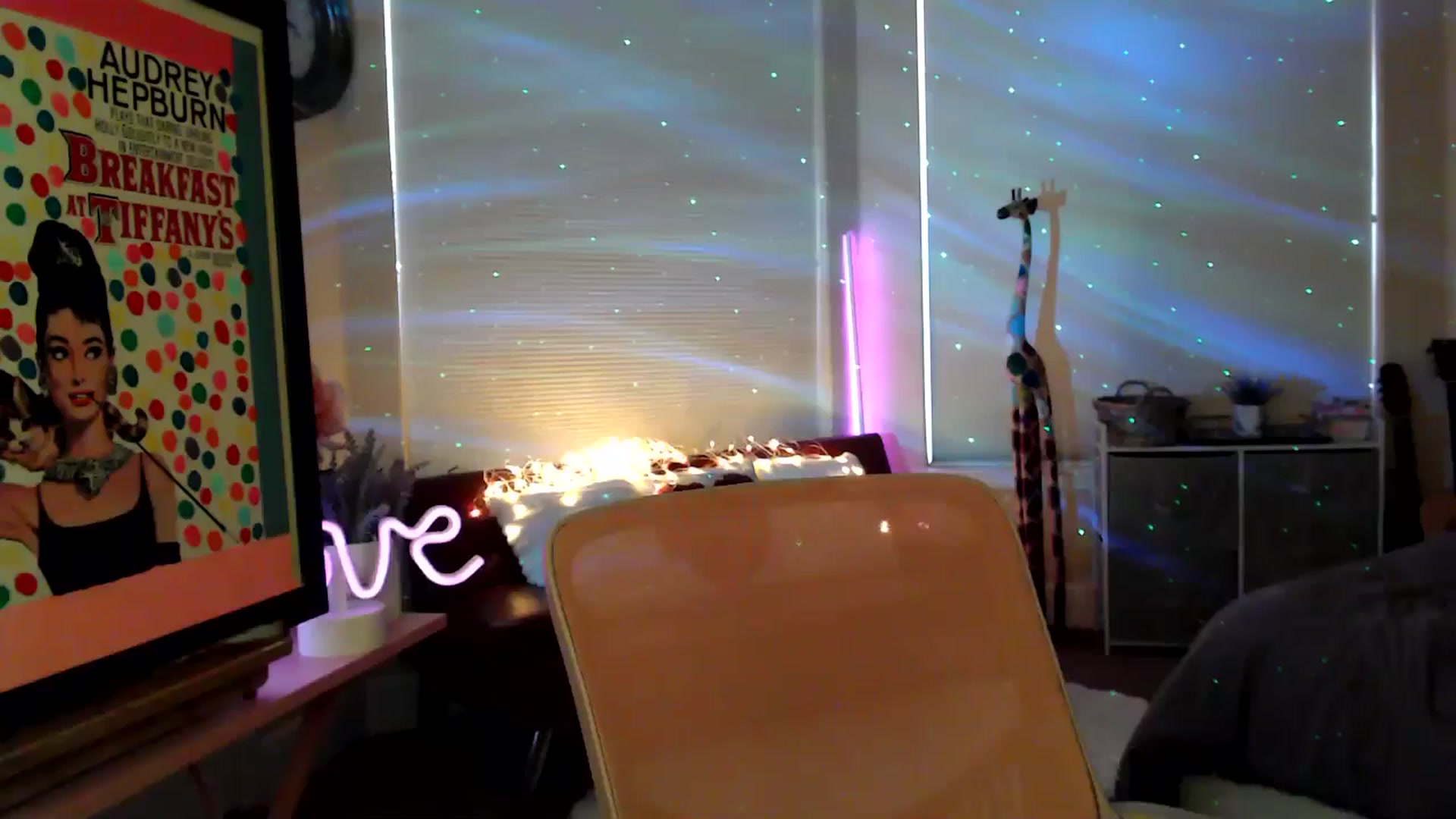 Gallery image thumbnail from HeidiKlumsy's myfreecams stream on, 03/16/2026, 24:30 image 1 of 20