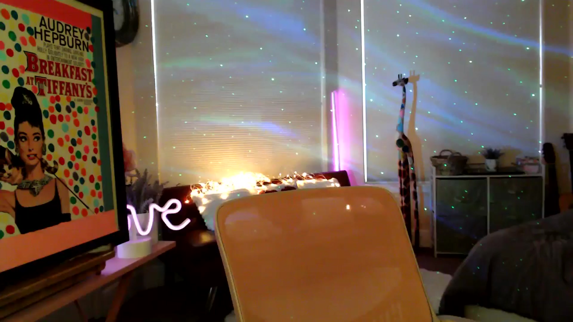 Gallery image thumbnail from HeidiKlumsy's myfreecams stream on, 03/16/2026, 24:30 image 4 of 20