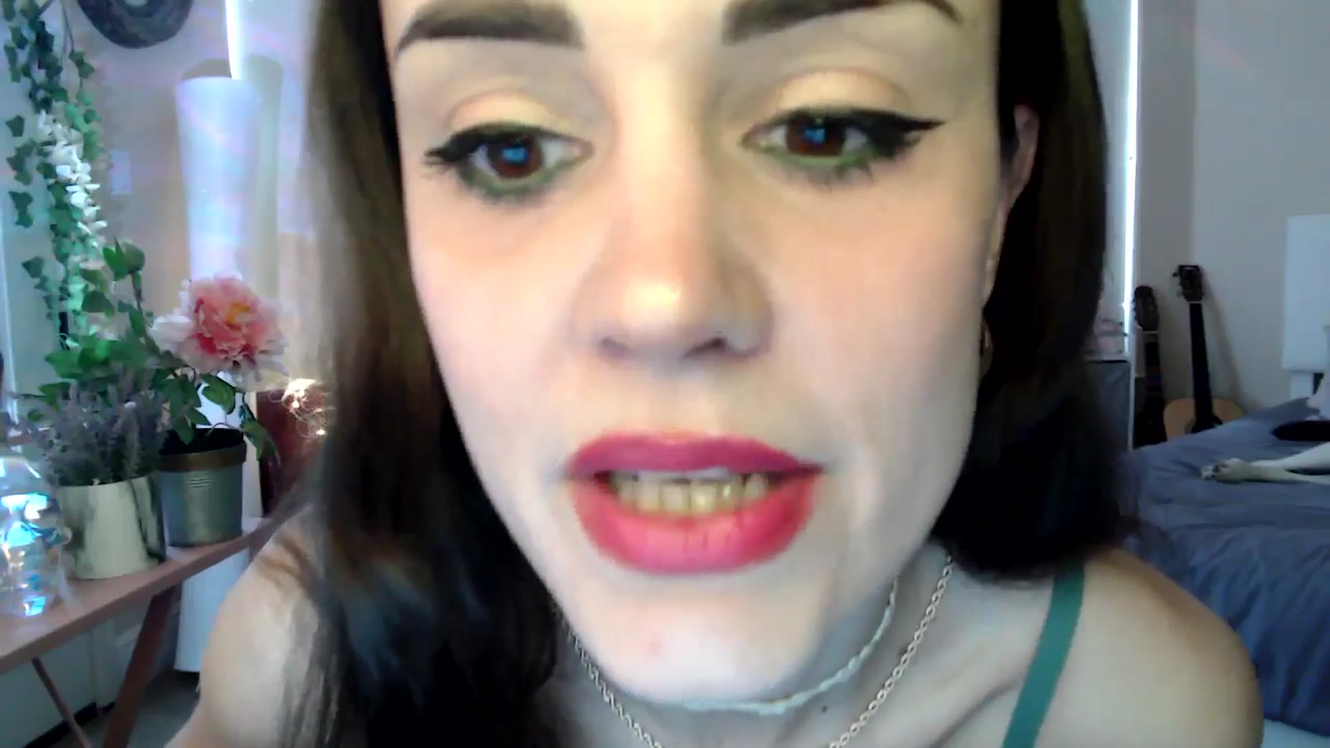 Gallery image thumbnail from HeidiKlumsy's myfreecams stream on, 03/17/2026, 22:07 image 14 of 20