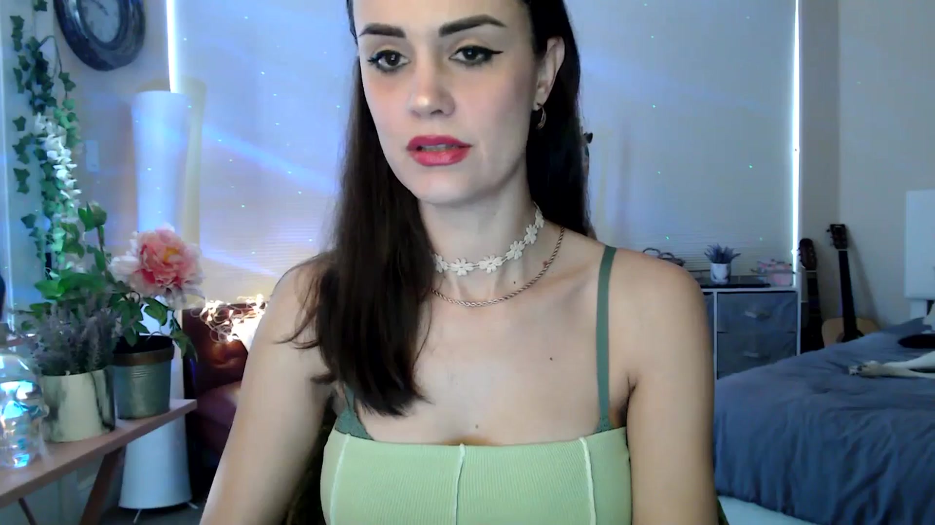 Gallery image thumbnail from HeidiKlumsy's myfreecams stream on, 03/17/2026, 22:07 image 16 of 20