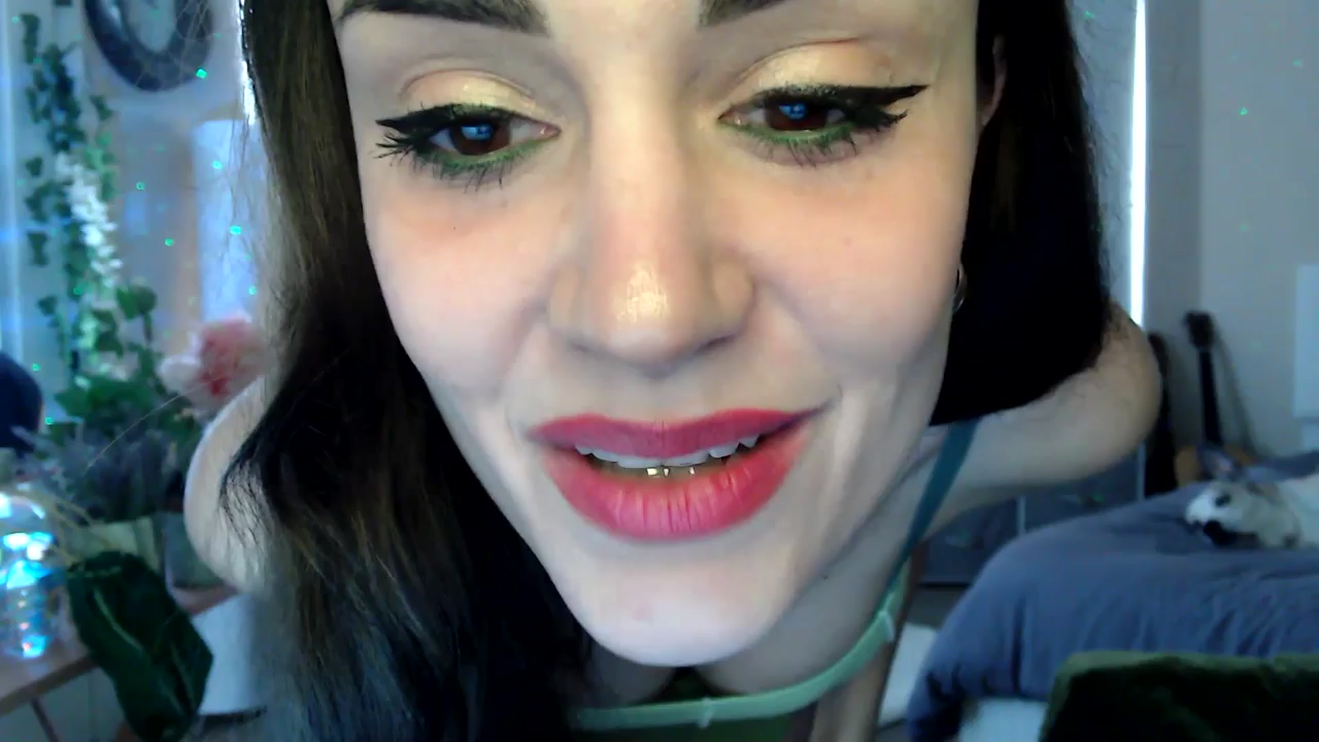 Gallery image thumbnail from HeidiKlumsy's myfreecams stream on, 03/17/2026, 23:17 image 1 of 20