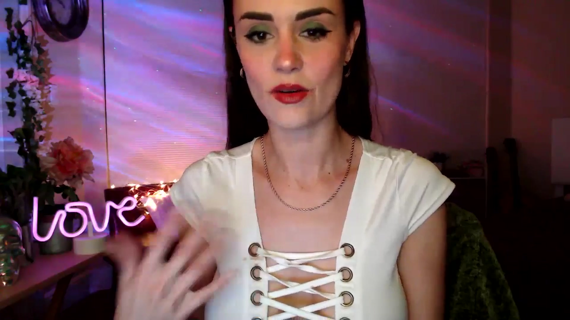 Gallery image thumbnail from HeidiKlumsy's myfreecams stream on, 03/18/2026, 04:15 image 9 of 20