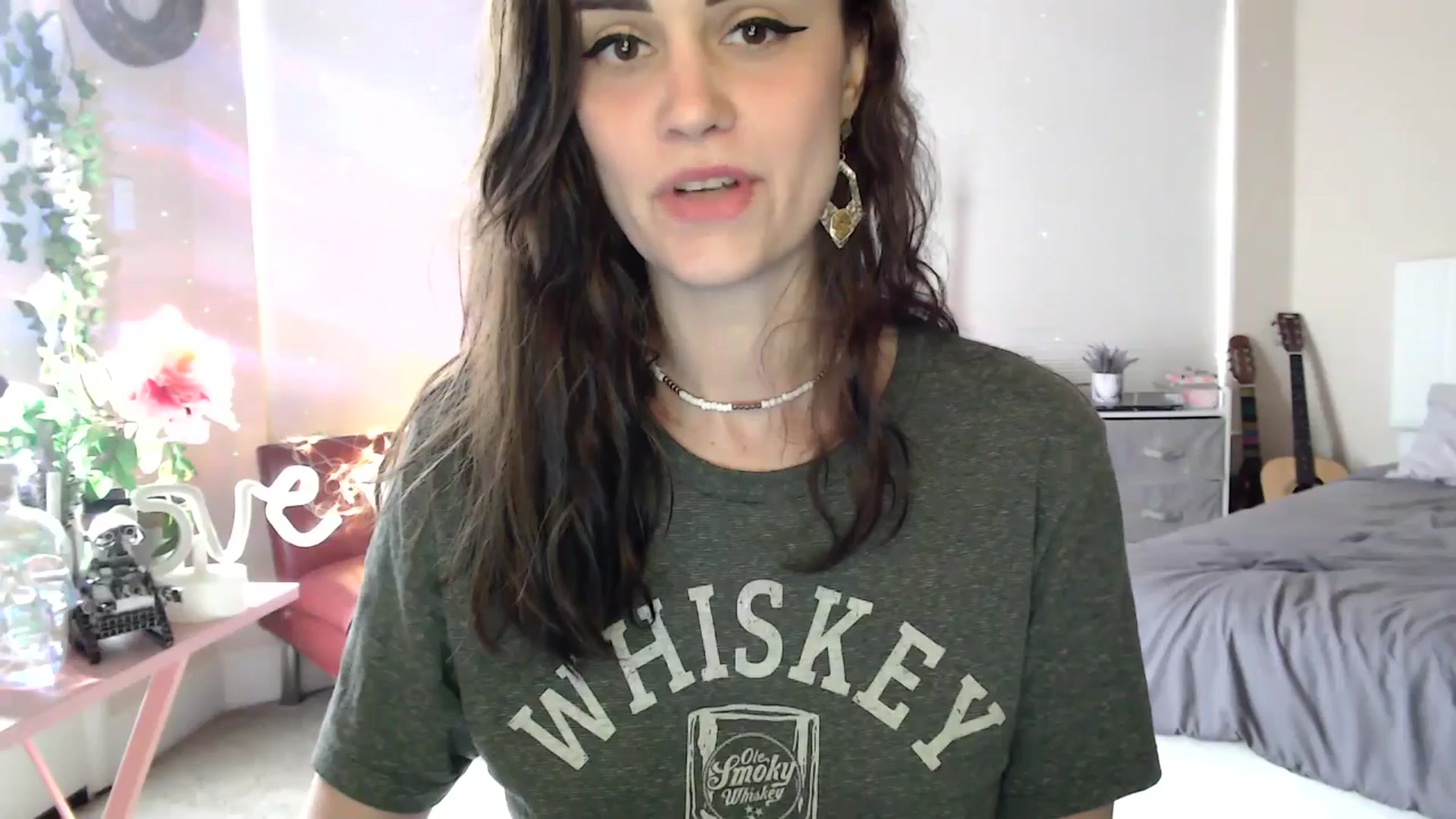 Gallery image thumbnail from HeidiKlumsy's myfreecams stream on, 03/18/2026, 21:28 image 17 of 20