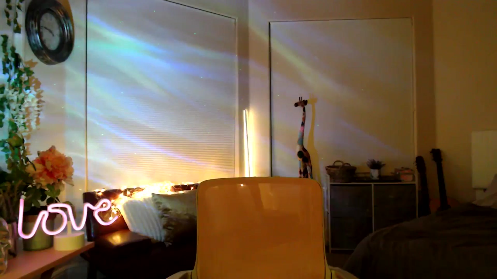 Gallery image thumbnail from HeidiKlumsy's myfreecams stream on, 03/19/2026, 01:34 image 10 of 20