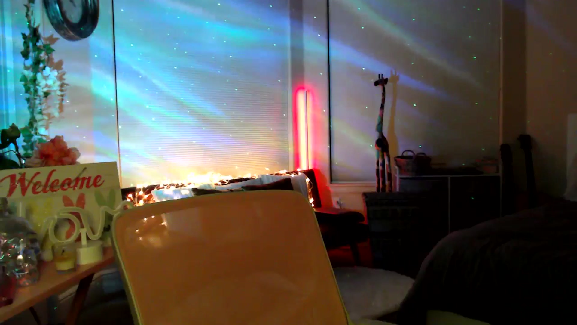 Gallery image thumbnail from HeidiKlumsy's myfreecams stream on, 03/25/2026, 04:39 image 18 of 20