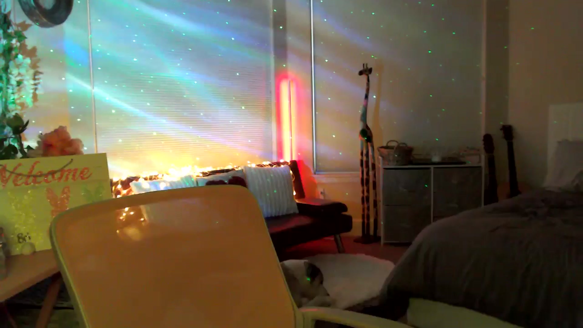 Gallery image thumbnail from HeidiKlumsy's myfreecams stream on, 03/28/2026, 24:01 image 17 of 20