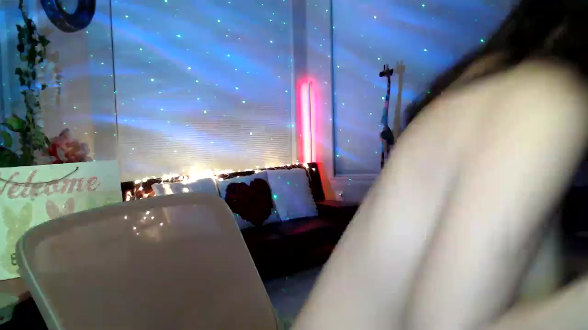 Gallery image thumbnail from HeidiKlumsy's myfreecams stream on, 04/01/2026, 24:01 image 20 of 20