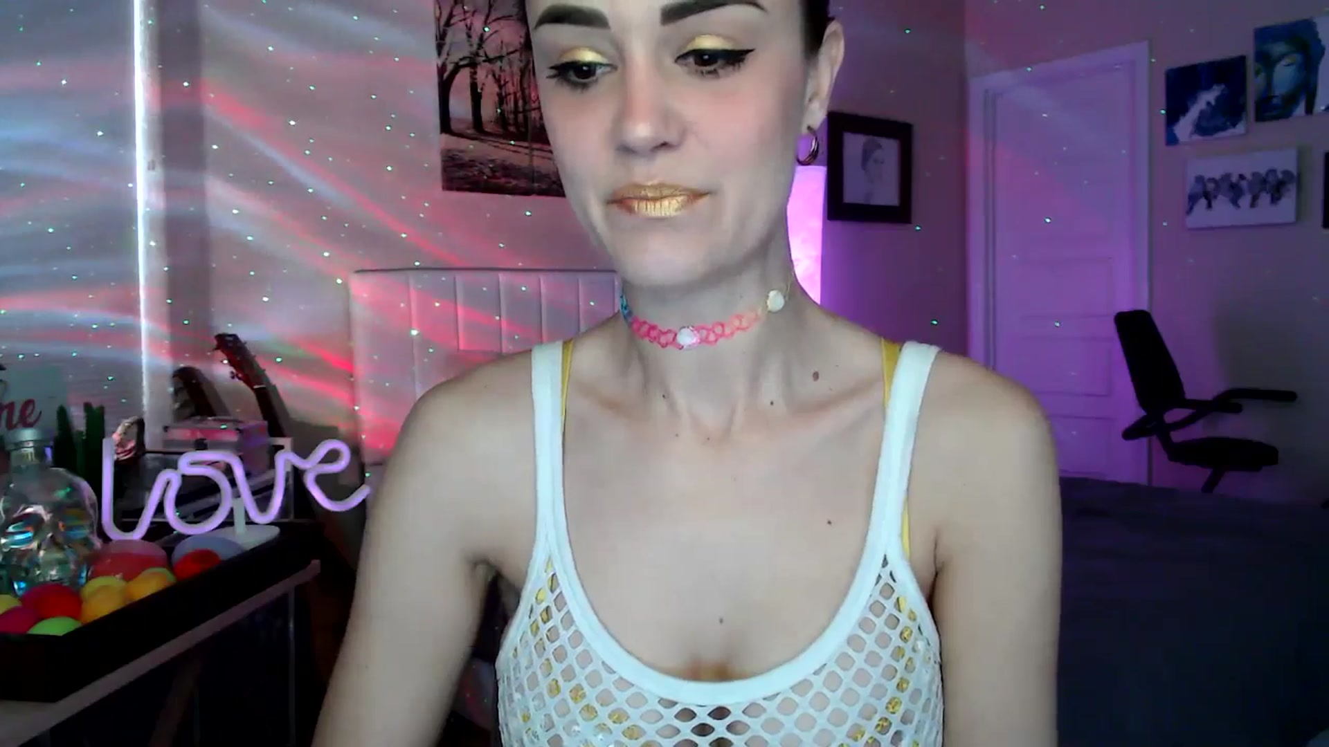 Gallery image thumbnail from HeidiKlumsy's myfreecams stream on, 04/02/2026, 22:15 image 8 of 20