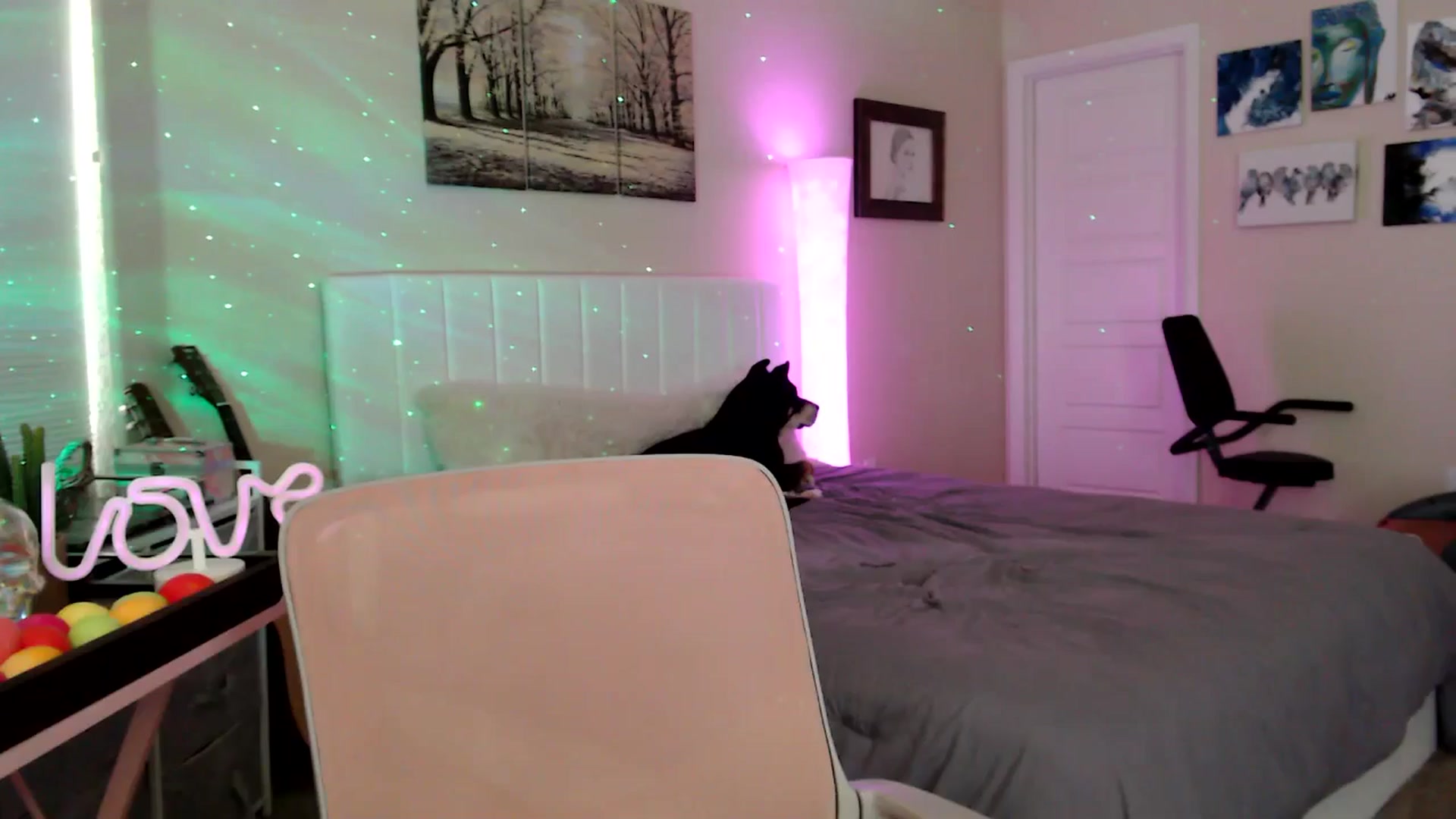 Gallery image thumbnail from HeidiKlumsy's myfreecams stream on, 04/02/2026, 22:58 image 12 of 20