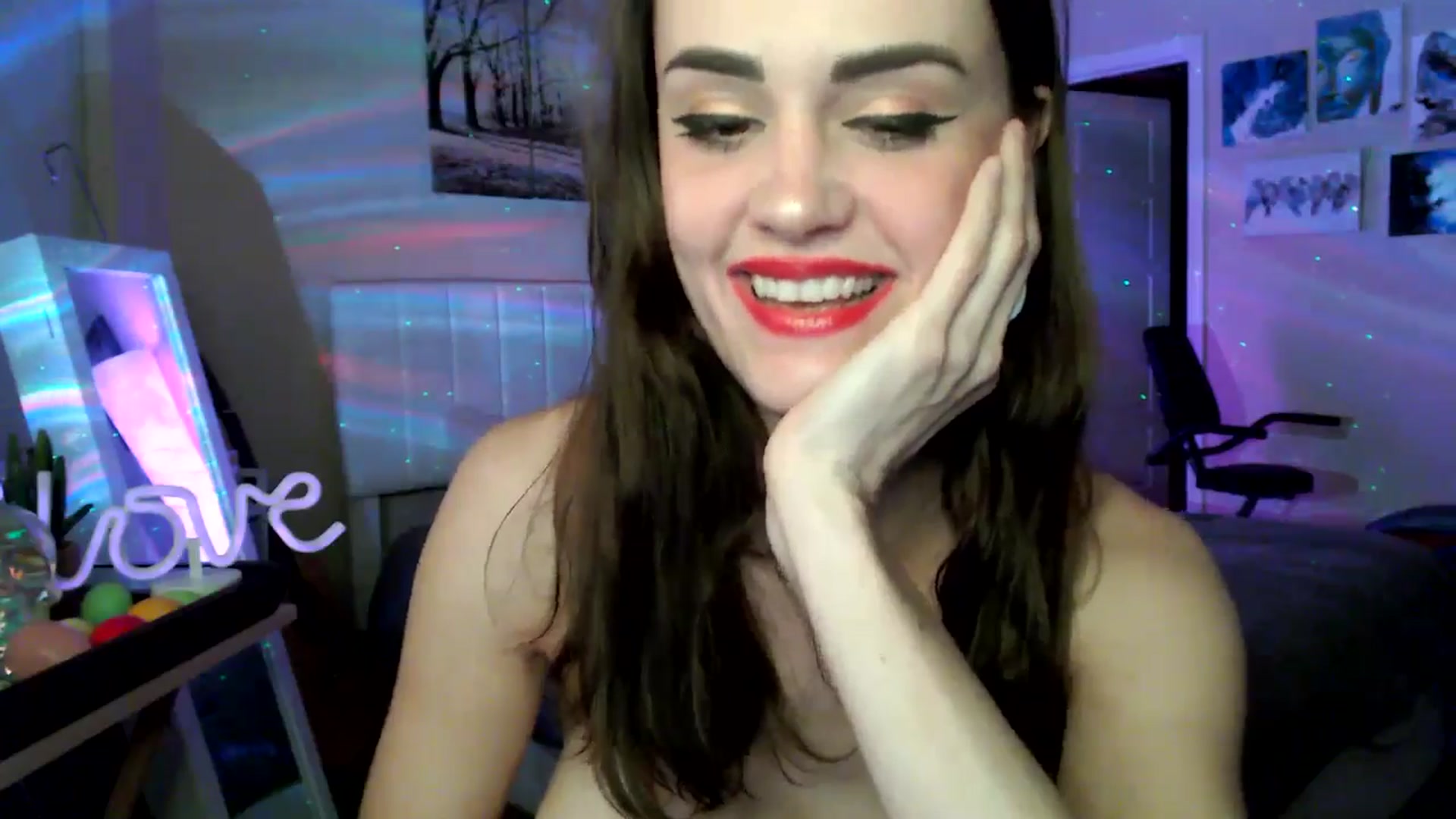 Gallery image thumbnail from HeidiKlumsy's myfreecams stream on, 04/04/2026, 07:08 image 8 of 20