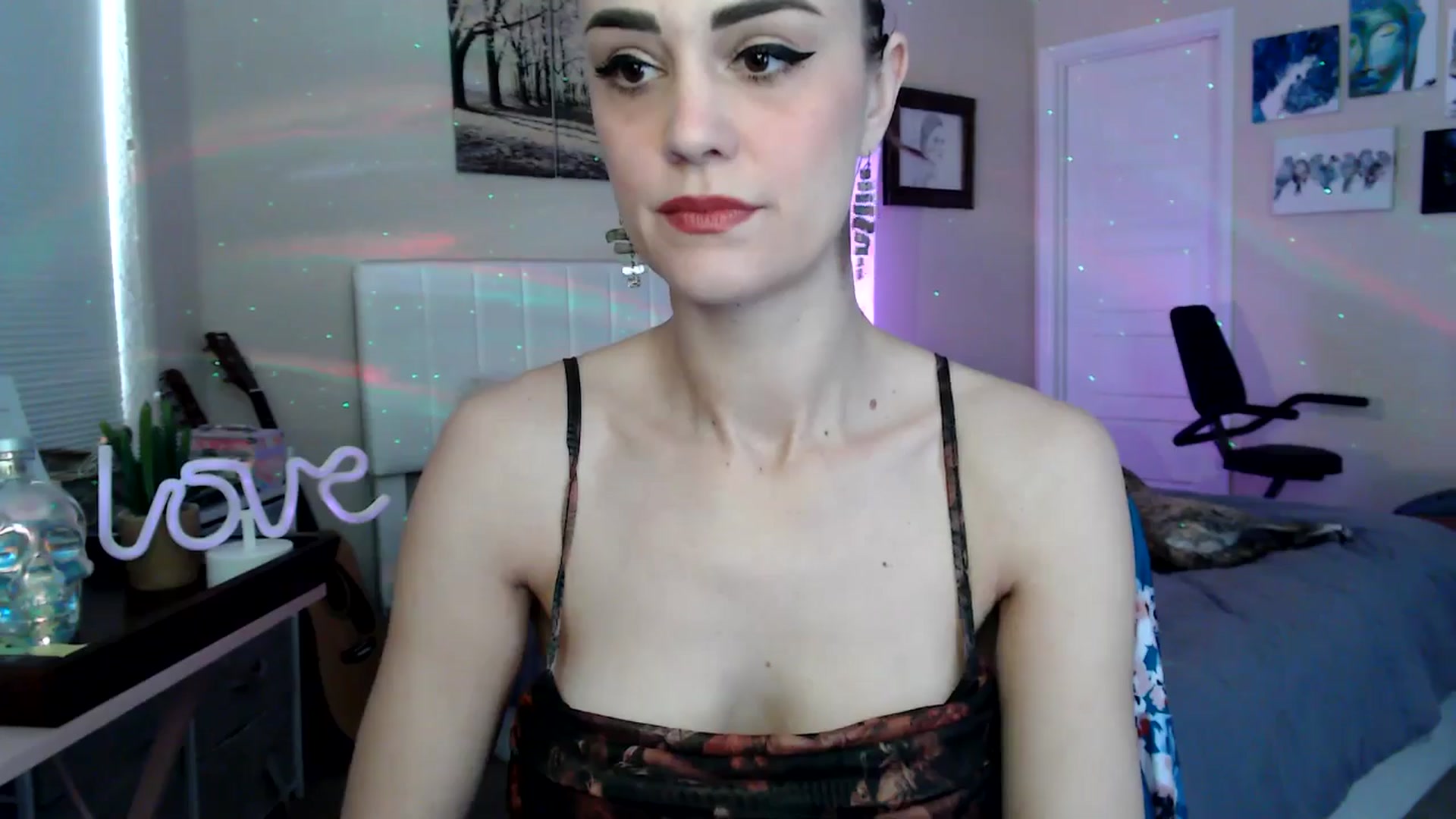 Gallery image thumbnail from HeidiKlumsy's myfreecams stream on, 04/06/2026, 22:46 image 11 of 20