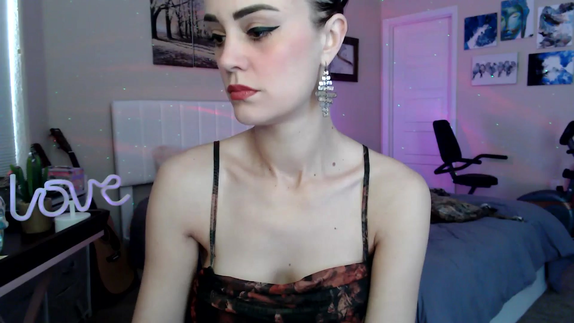 Gallery image thumbnail from HeidiKlumsy's myfreecams stream on, 04/06/2026, 22:46 image 5 of 20