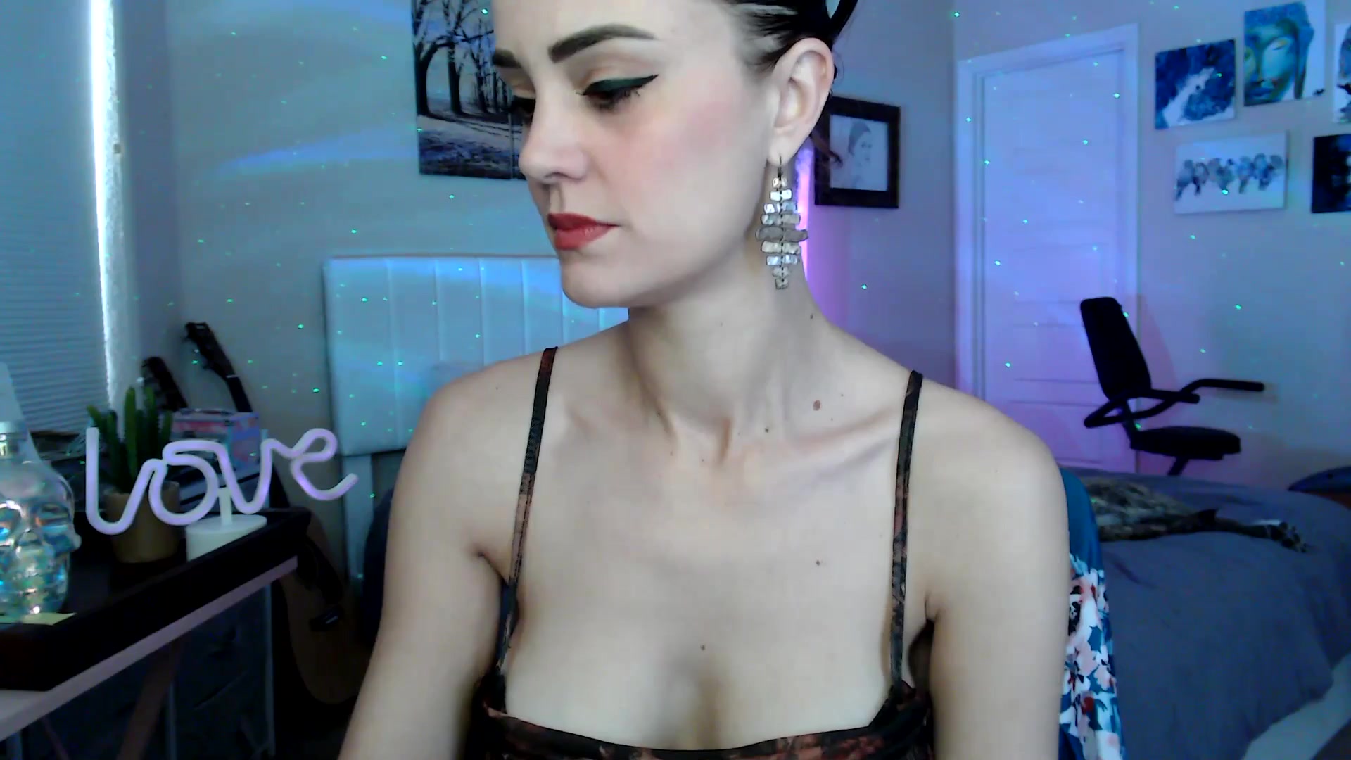 Gallery image thumbnail from HeidiKlumsy's myfreecams stream on, 04/06/2026, 22:46 image 19 of 20
