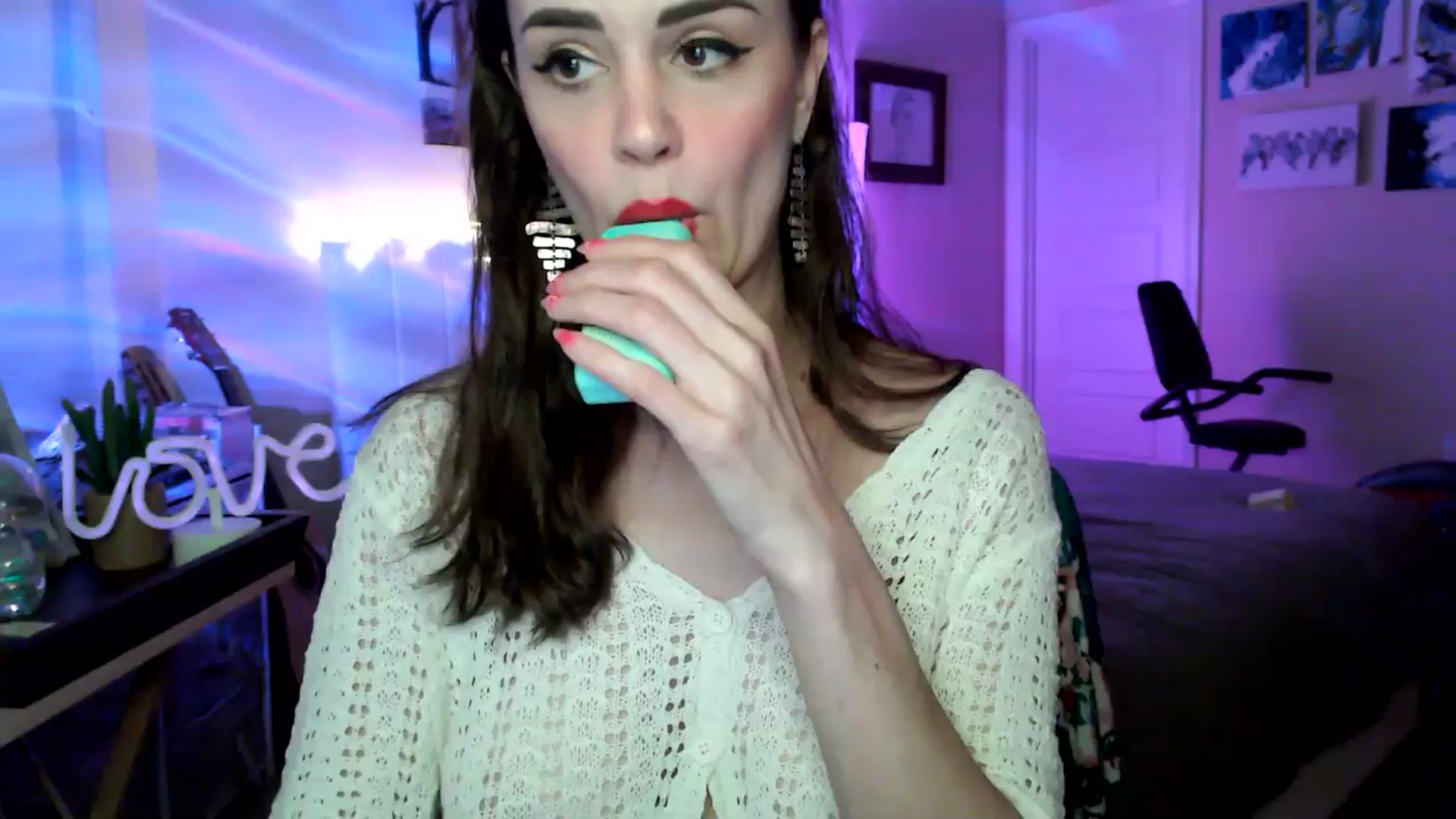Gallery image thumbnail from HeidiKlumsy's myfreecams stream on, 04/07/2026, 02:43 image 6 of 20