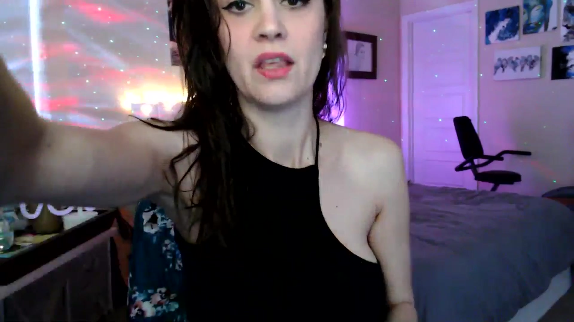 Gallery image thumbnail from HeidiKlumsy's myfreecams stream on, 04/07/2026, 23:31 image 13 of 20