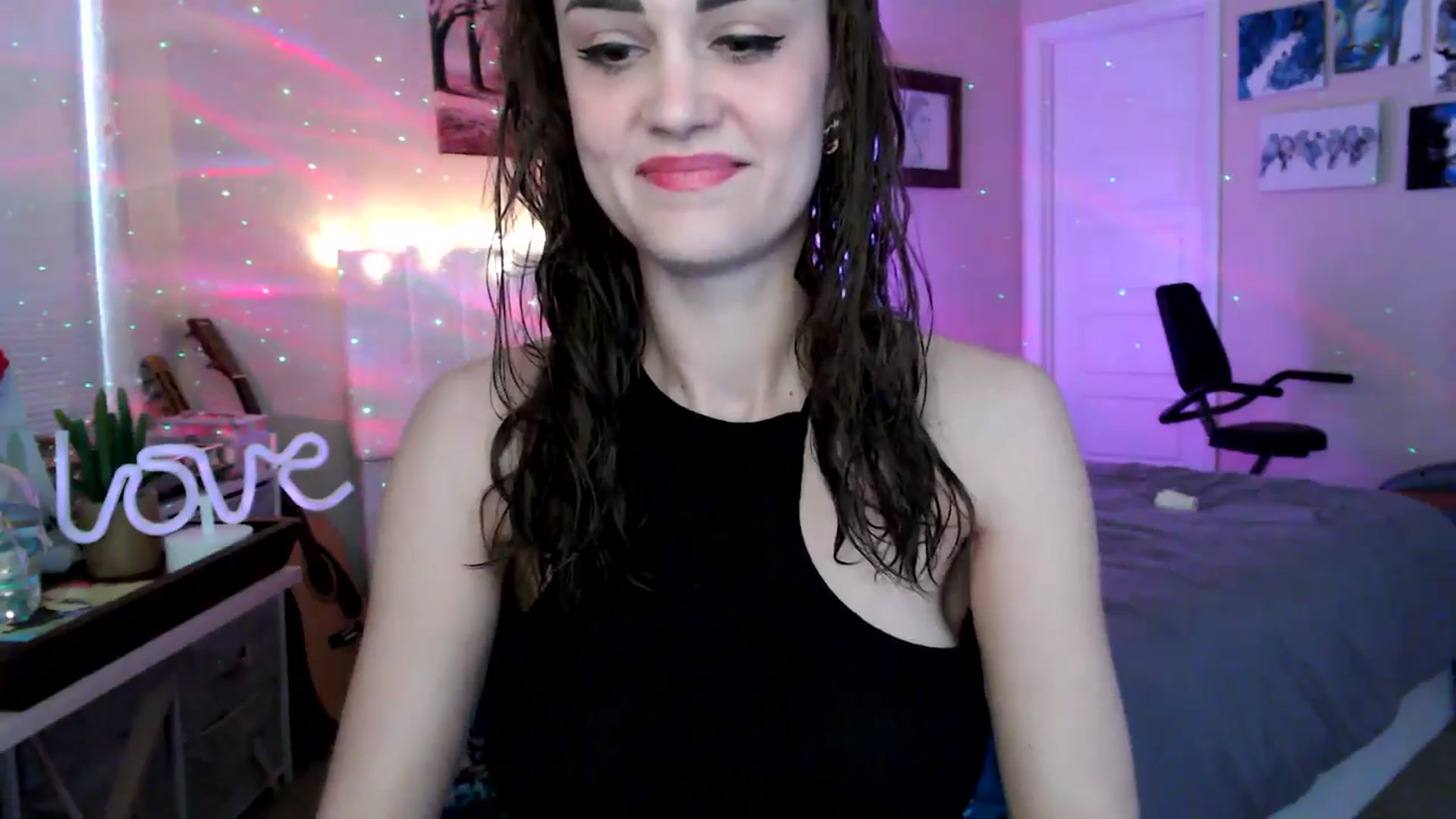 Gallery image thumbnail from HeidiKlumsy's myfreecams stream on, 04/07/2026, 23:31 image 8 of 20