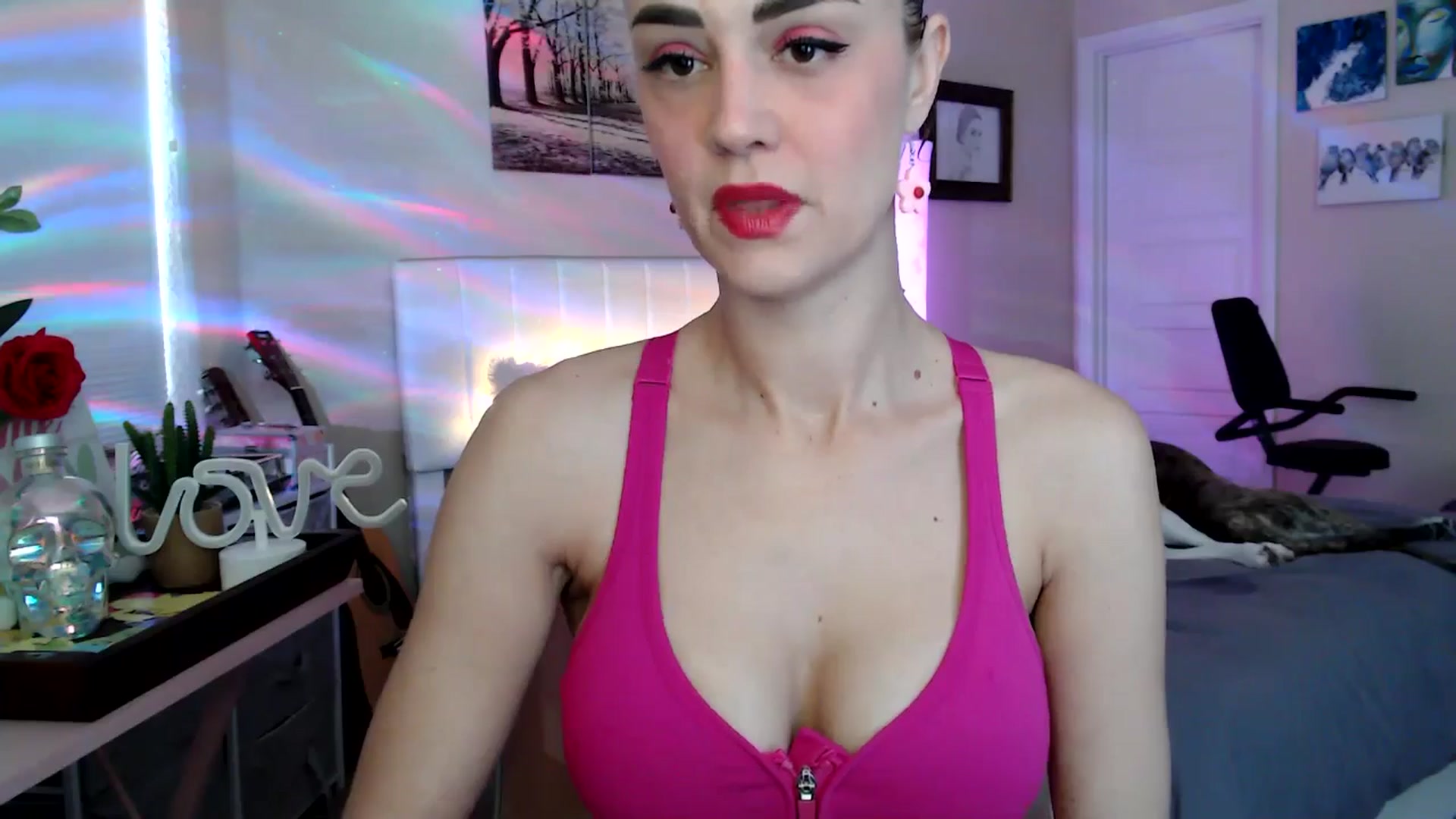 Gallery image thumbnail from HeidiKlumsy's myfreecams stream on, 04/08/2026, 20:59 image 18 of 20
