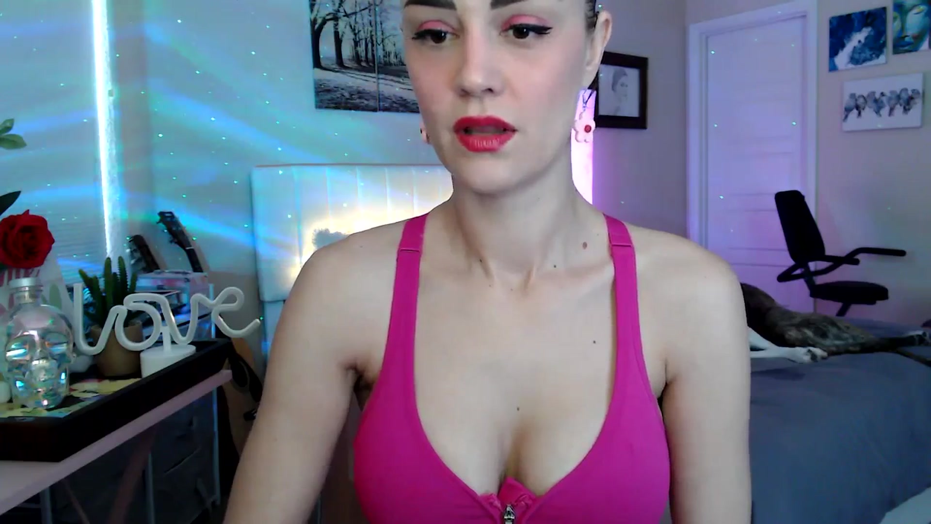Gallery image thumbnail from HeidiKlumsy's myfreecams stream on, 04/08/2026, 20:59 image 20 of 20