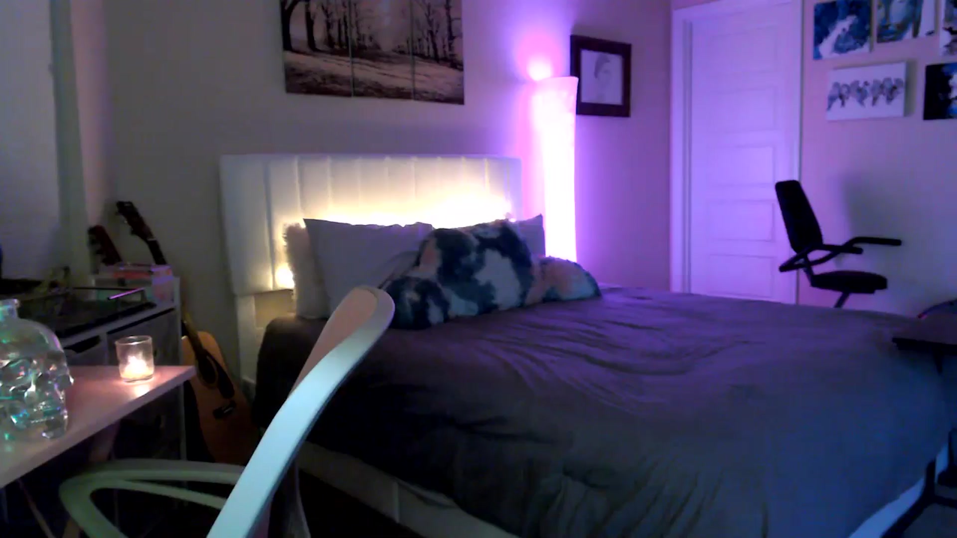 Gallery image thumbnail from HeidiKlumsy's myfreecams stream on, 04/10/2026, 01:11 image 19 of 20
