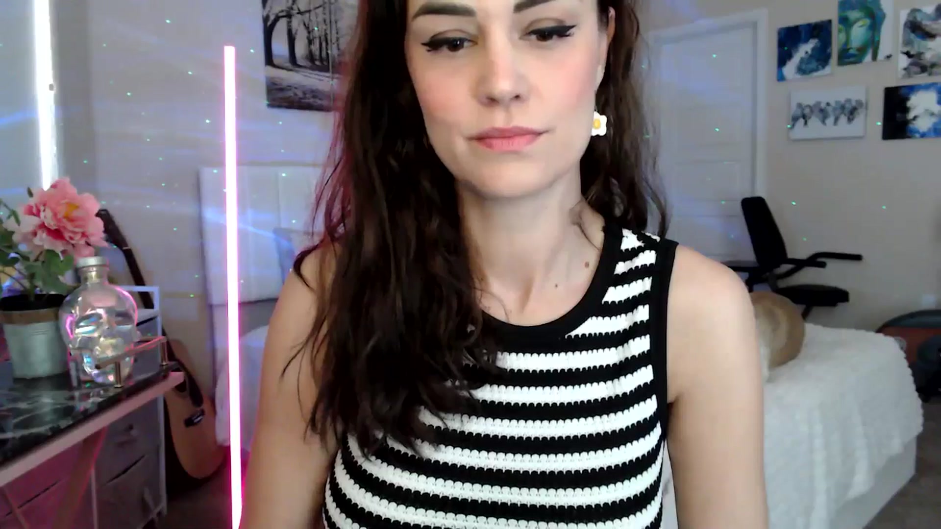 Gallery image thumbnail from HeidiKlumsy's myfreecams stream on, 04/13/2026, 21:39 image 13 of 20