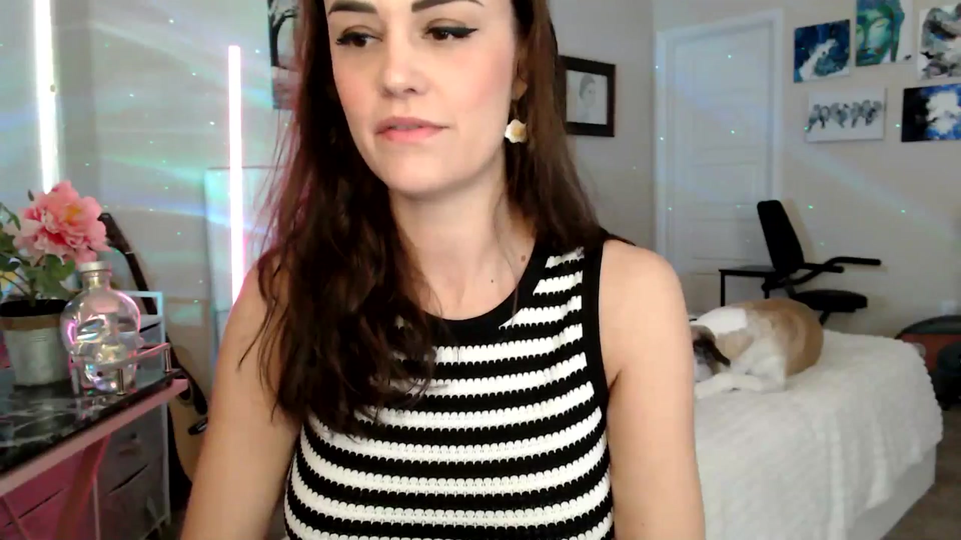 Gallery image thumbnail from HeidiKlumsy's myfreecams stream on, 04/13/2026, 21:39 image 17 of 20