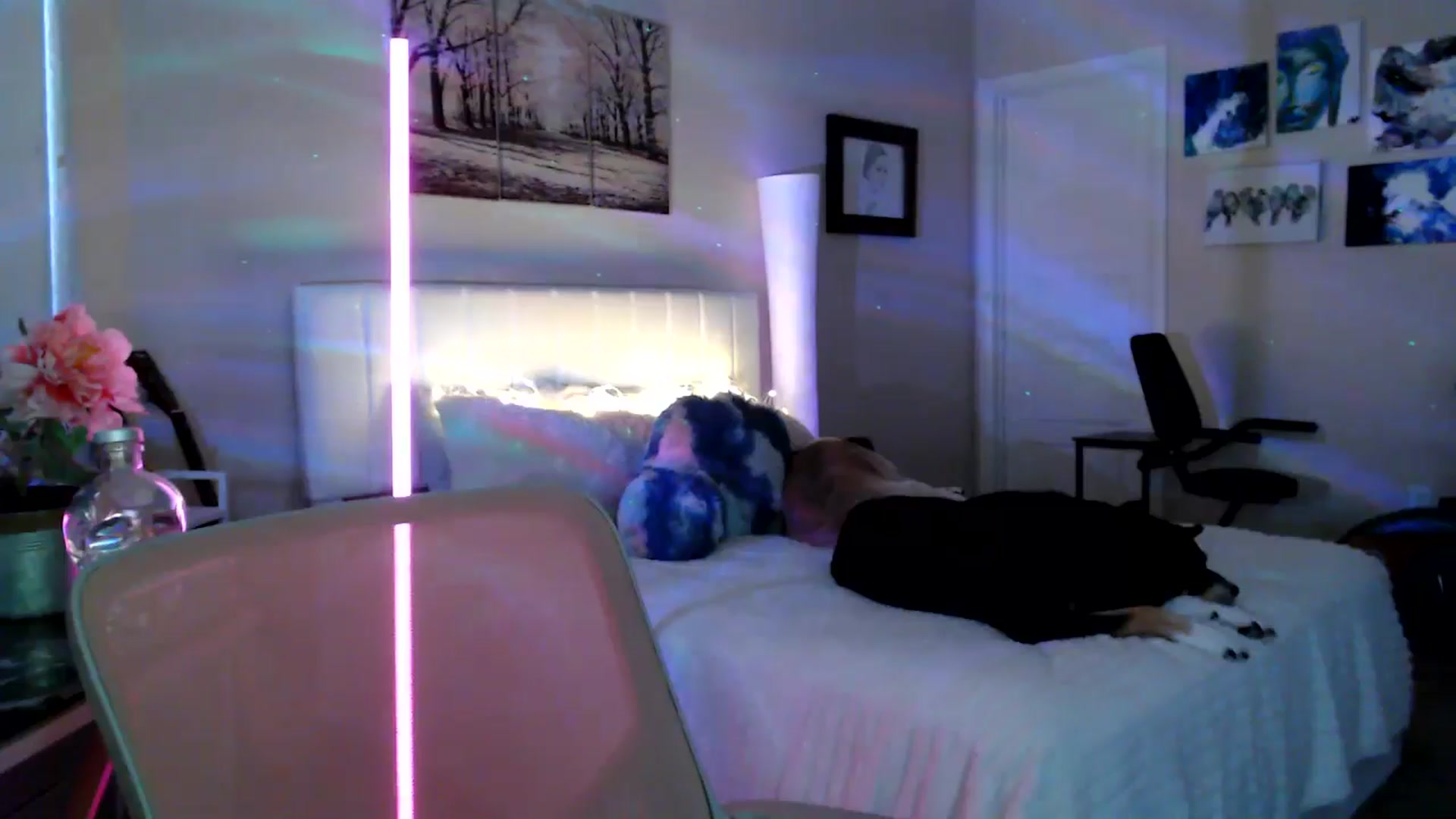Gallery image thumbnail from HeidiKlumsy's myfreecams stream on, 04/14/2026, 21:29 image 5 of 20