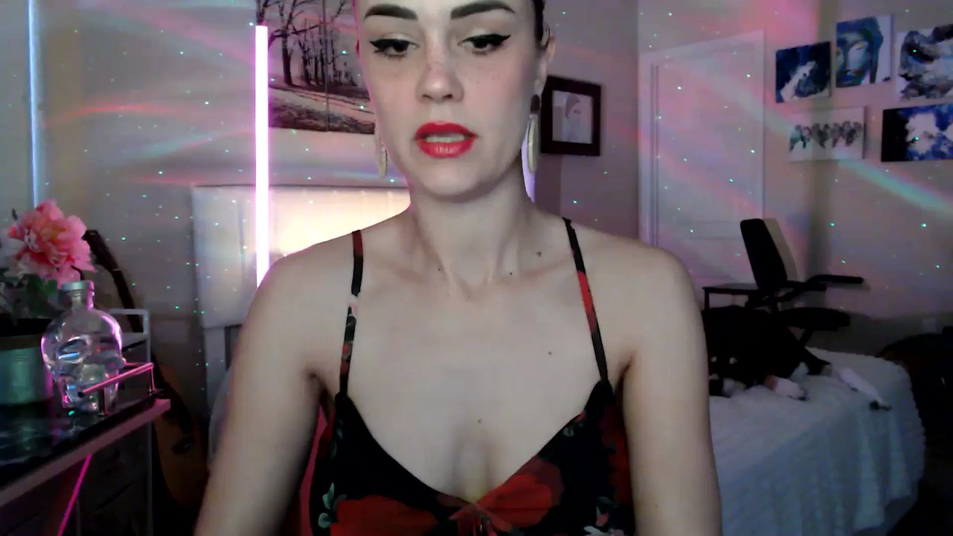 Gallery image thumbnail from HeidiKlumsy's myfreecams stream on, 04/14/2026, 21:29 image 2 of 20
