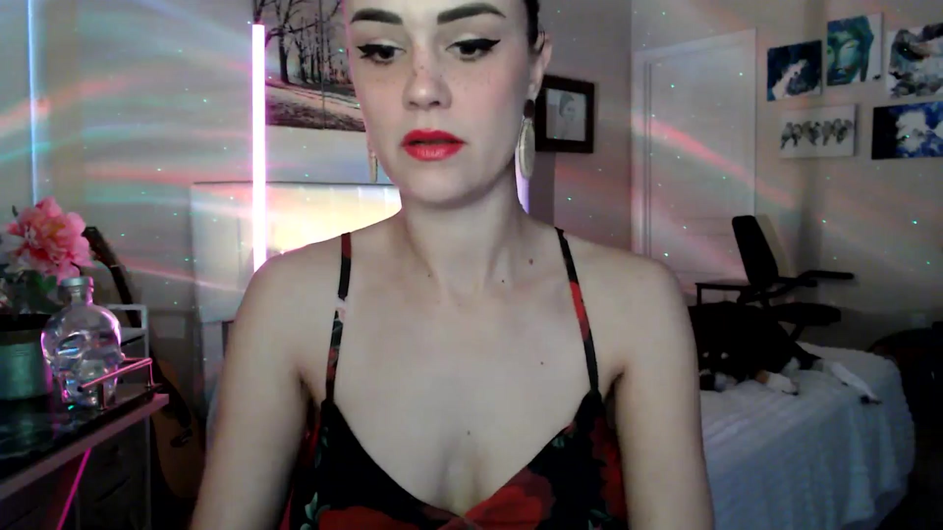 Gallery image thumbnail from HeidiKlumsy's myfreecams stream on, 04/14/2026, 21:29 image 3 of 20