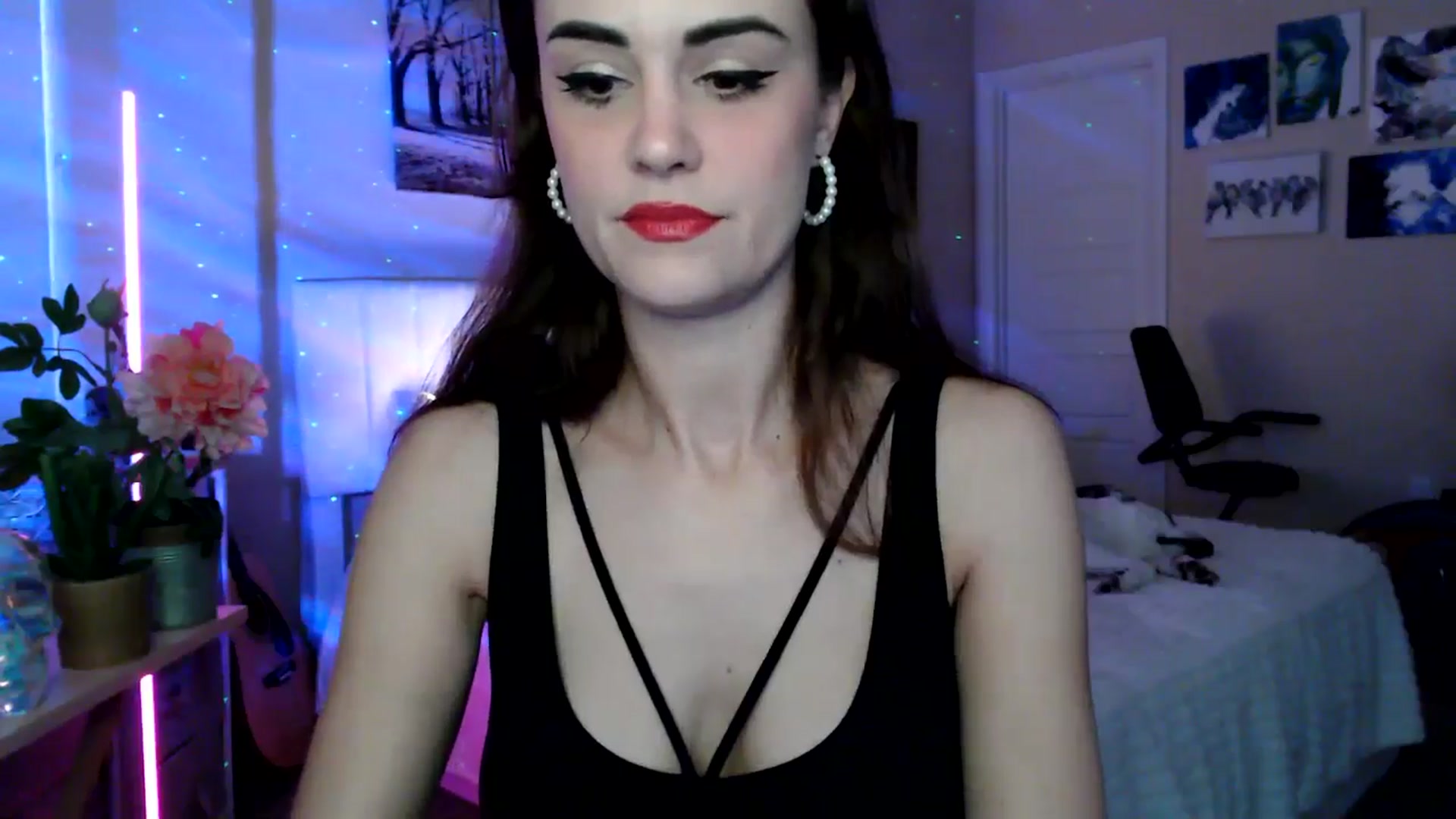 Gallery image thumbnail from HeidiKlumsy's myfreecams stream on, 04/15/2026, 23:01 image 3 of 20