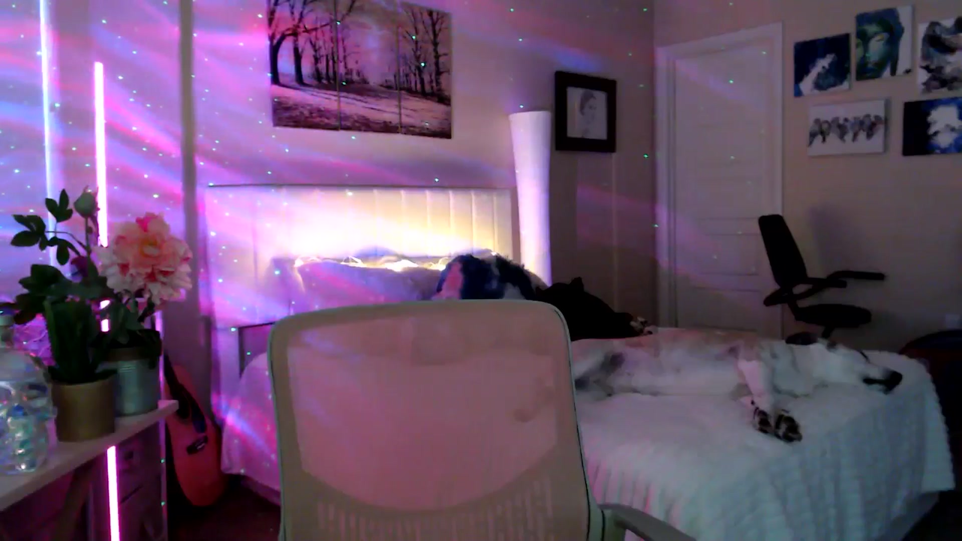 Gallery image thumbnail from HeidiKlumsy's myfreecams stream on, 04/15/2026, 23:01 image 19 of 20