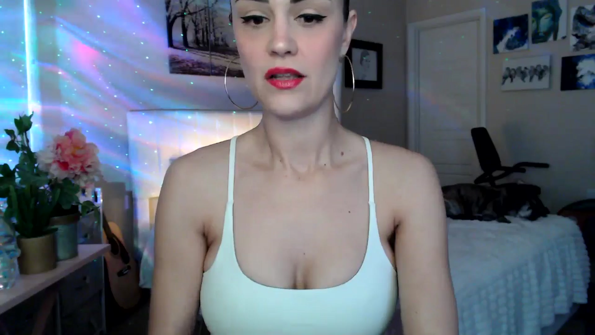 Gallery image thumbnail from HeidiKlumsy's myfreecams stream on, 04/17/2026, 22:03 image 13 of 20
