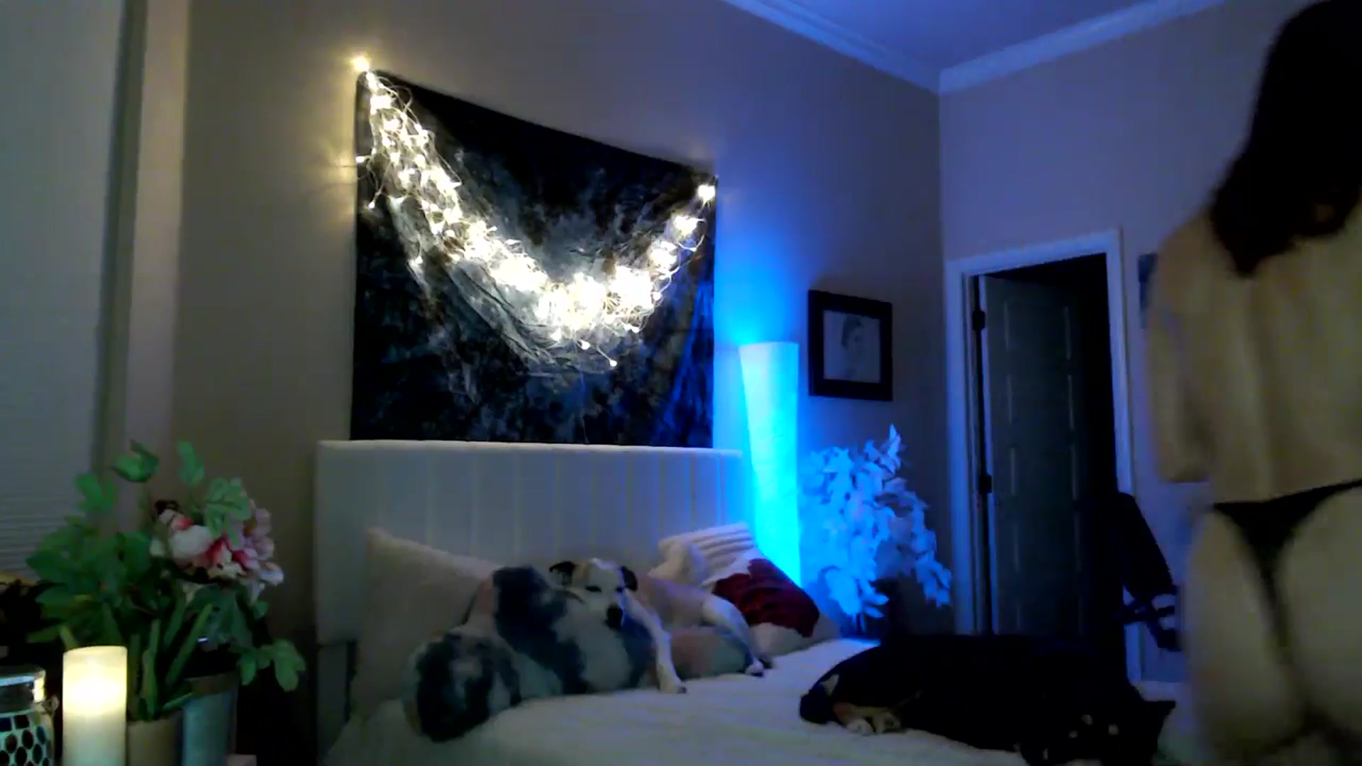 Gallery image thumbnail from HeidiKlumsy's myfreecams stream on, 04/21/2026, 04:37 image 19 of 20
