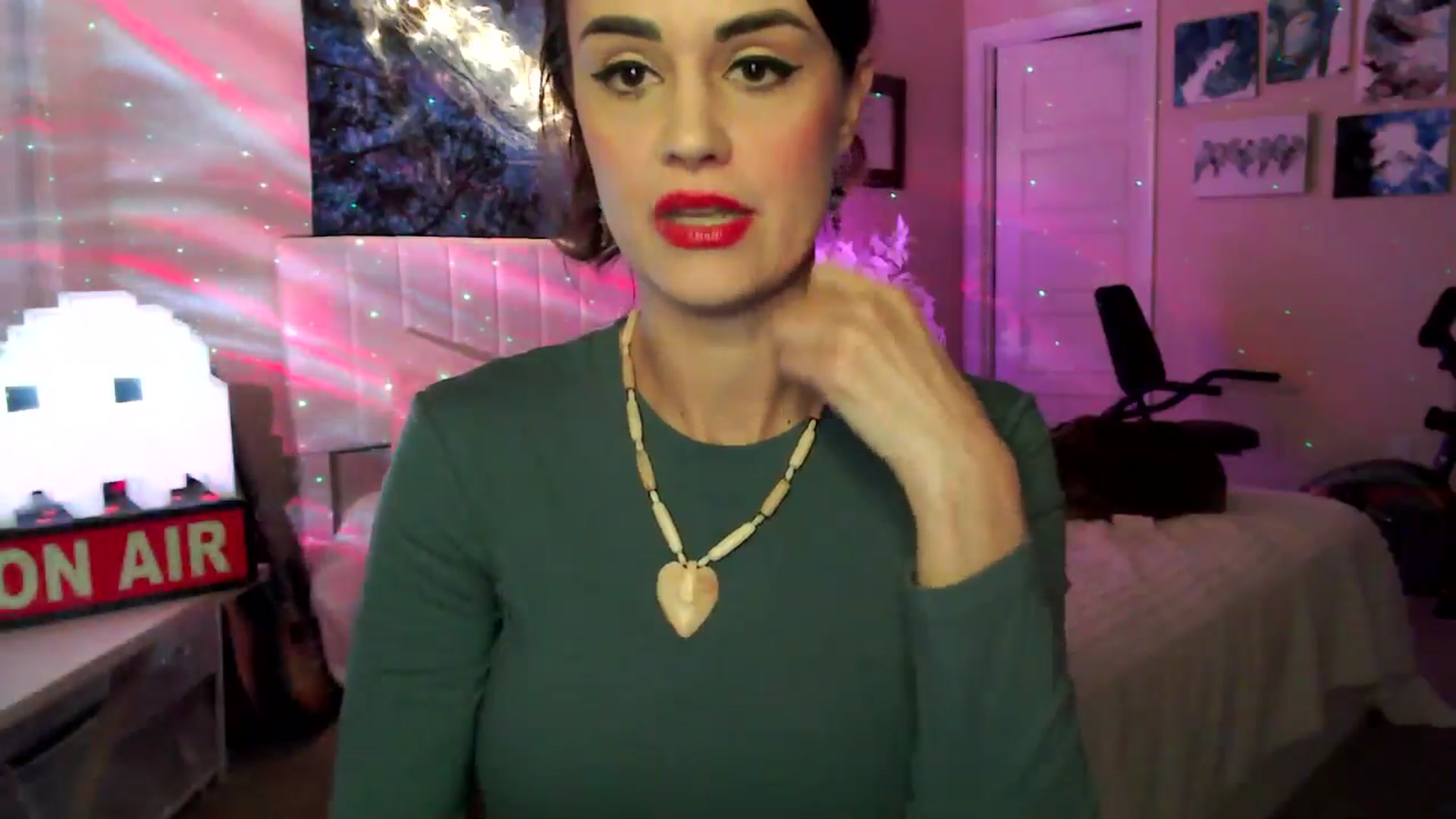 Gallery image thumbnail from HeidiKlumsy's myfreecams stream on, 04/24/2026, 02:59 image 2 of 20