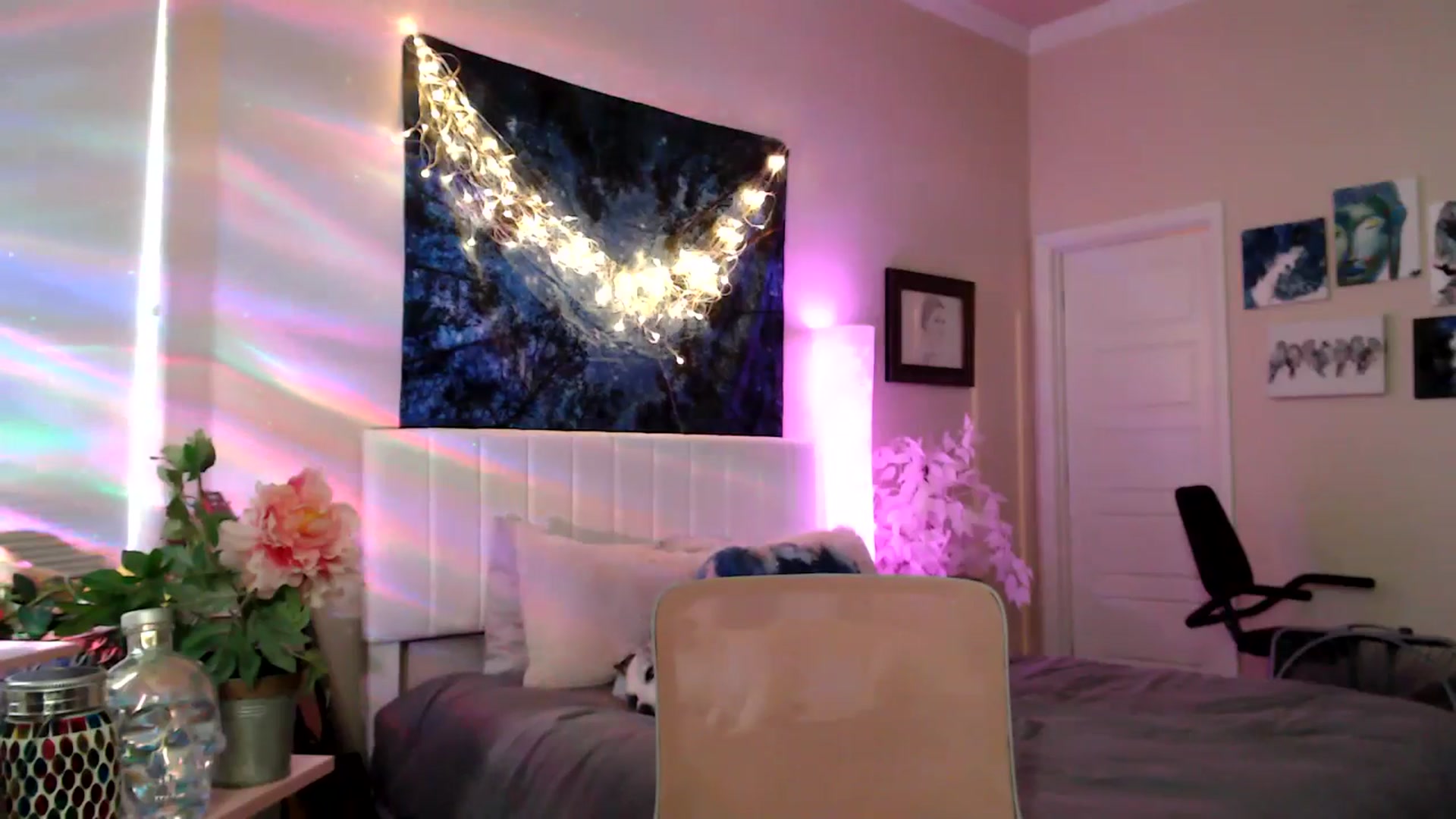 Gallery image thumbnail from HeidiKlumsy's myfreecams stream on, 04/28/2026, 24:03 image 16 of 20