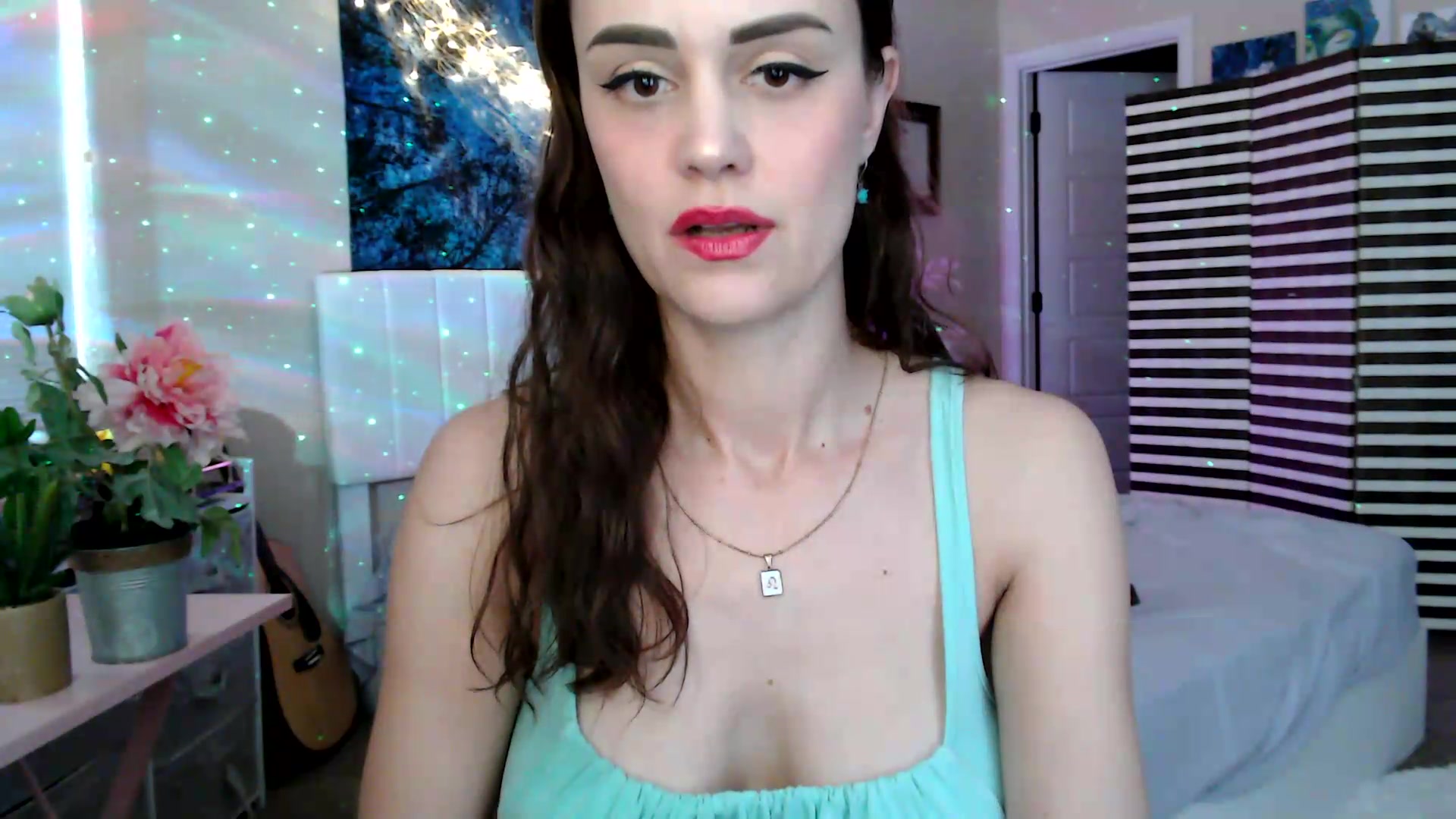 Gallery image thumbnail from HeidiKlumsy's myfreecams stream on, 05/14/2026, 22:33 image 9 of 20