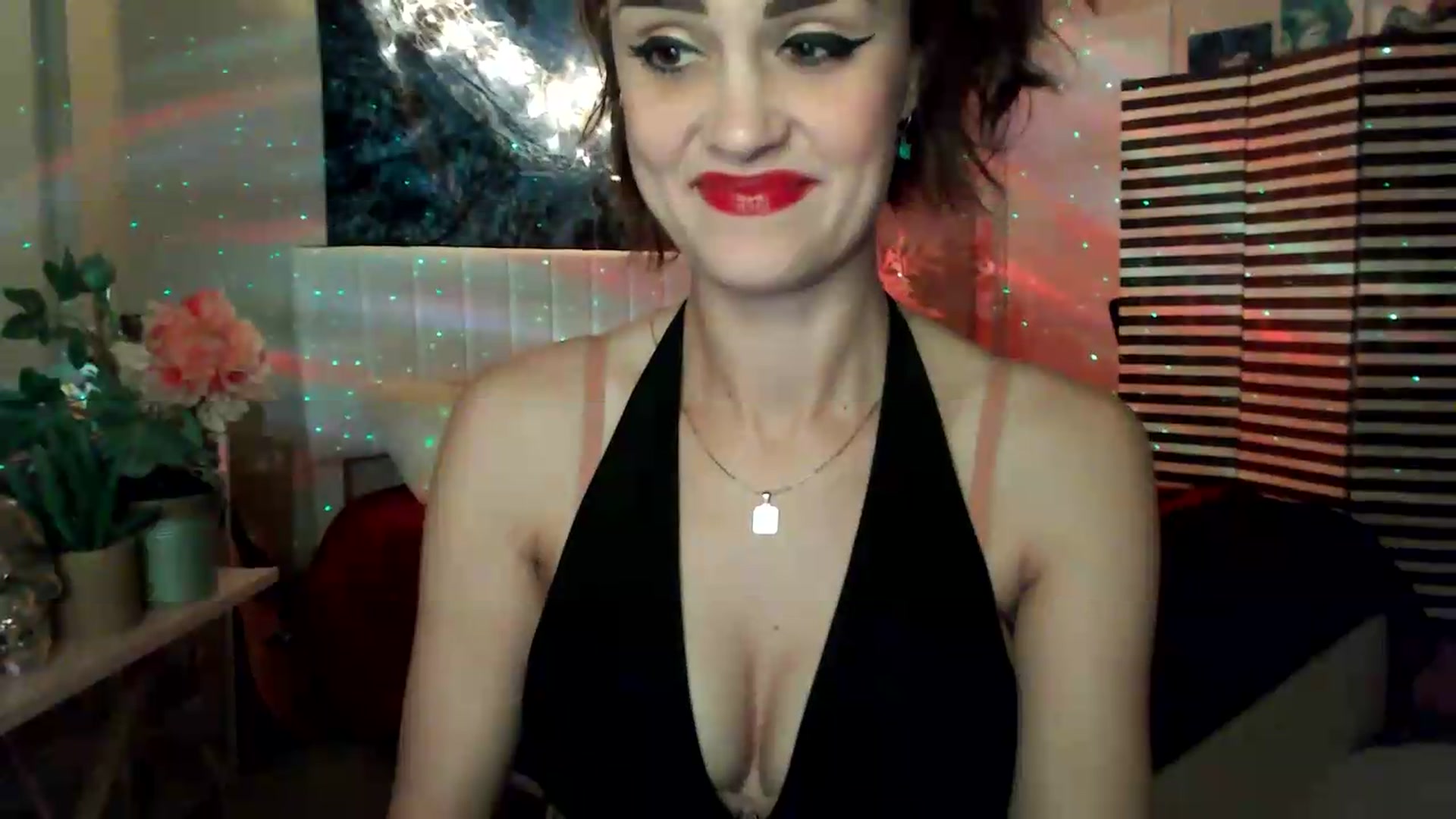 Gallery image thumbnail from HeidiKlumsy's myfreecams stream on, 05/16/2026, 03:35 image 9 of 20