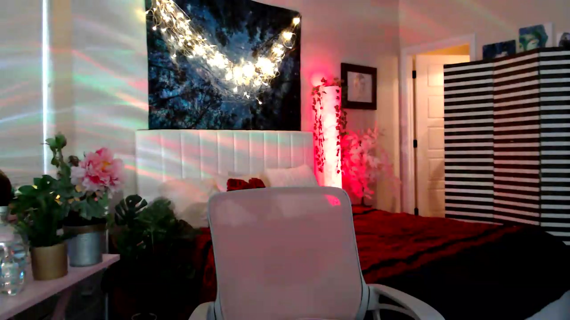 Gallery image thumbnail from HeidiKlumsy's myfreecams stream on, 05/18/2026, 21:25 image 19 of 20