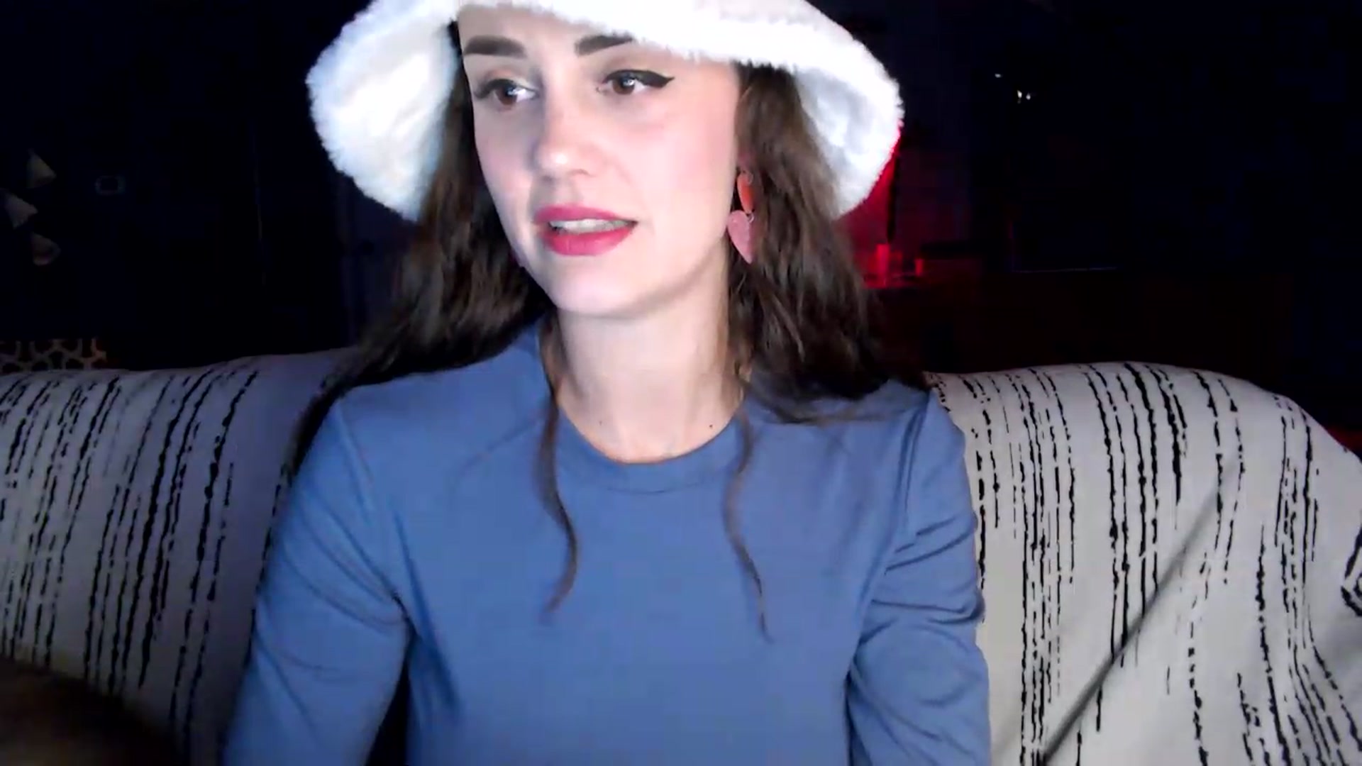 Gallery image thumbnail from HeidiKlumsy's myfreecams stream on, 05/19/2026, 07:10 image 6 of 20