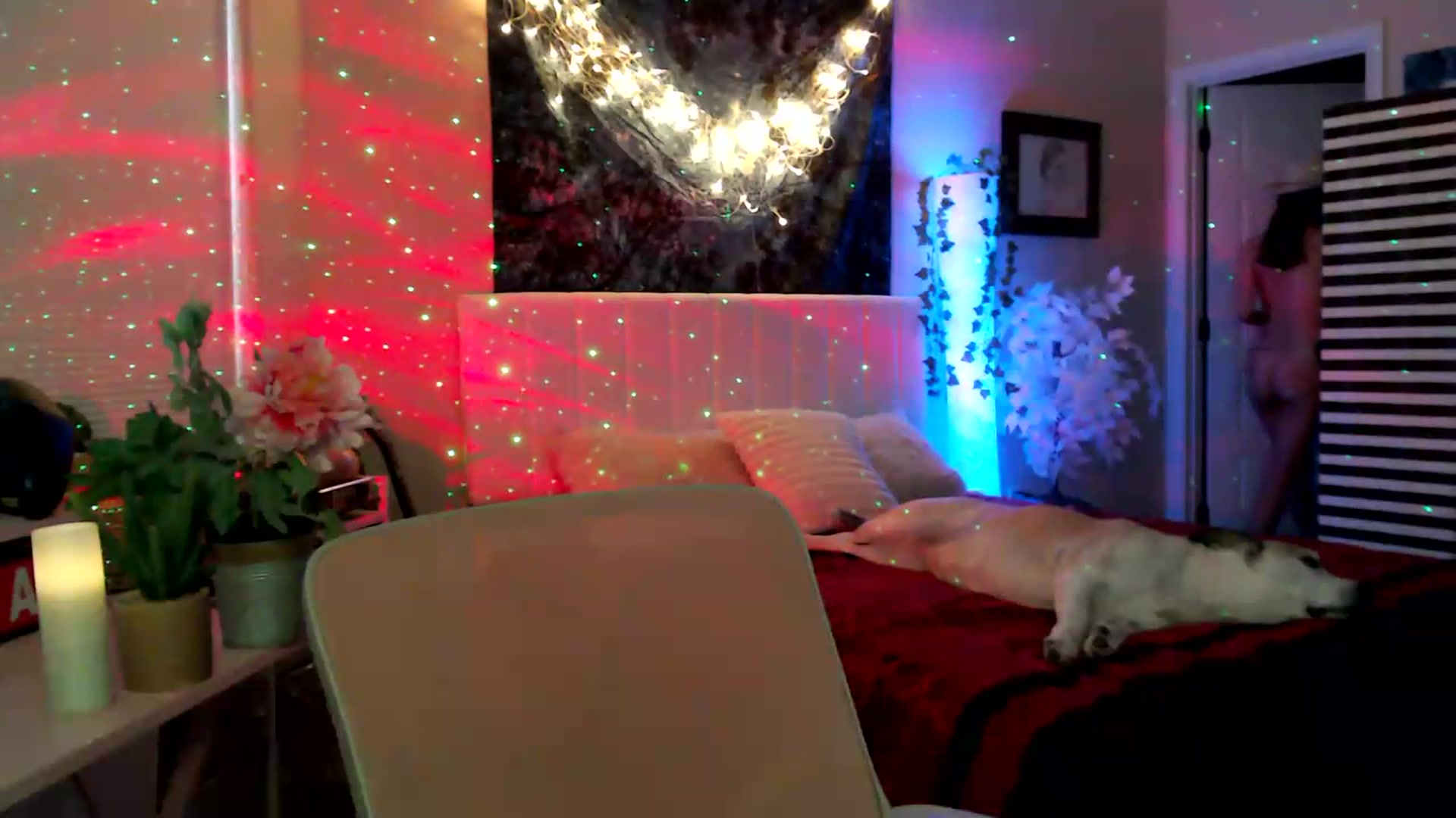 Gallery image thumbnail from HeidiKlumsy's myfreecams stream on, 05/28/2026, 22:11 image 9 of 20