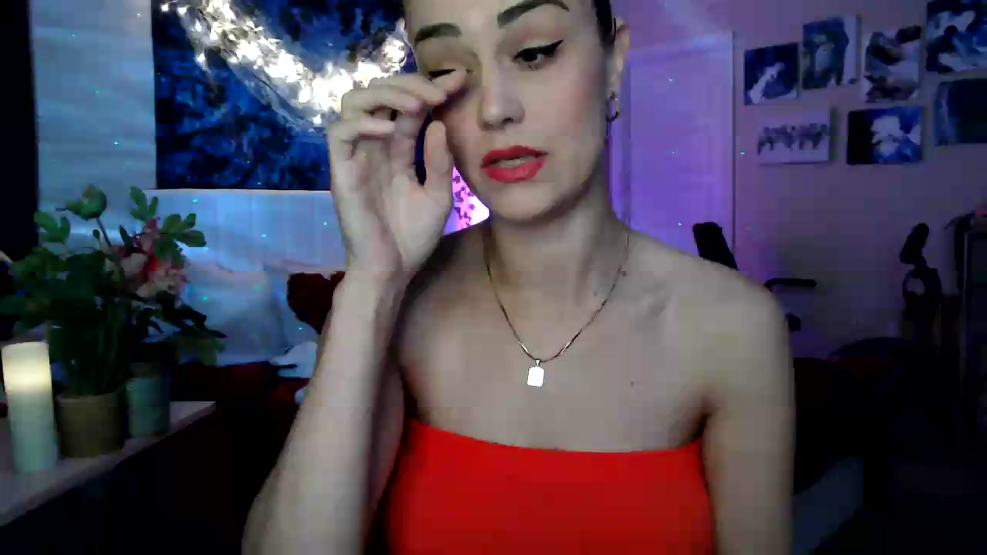 Gallery image thumbnail from HeidiKlumsy's myfreecams stream on, 05/31/2026, 22:08 image 15 of 20
