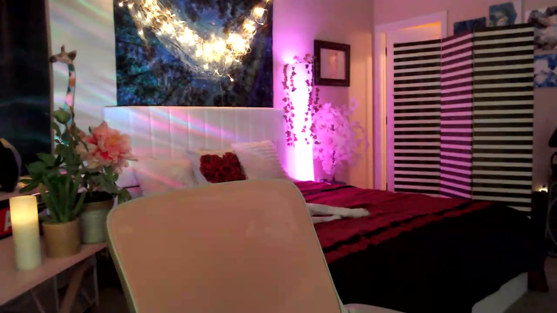 Gallery image thumbnail from HeidiKlumsy's myfreecams stream on, 06/02/2026, 20:59 image 14 of 20