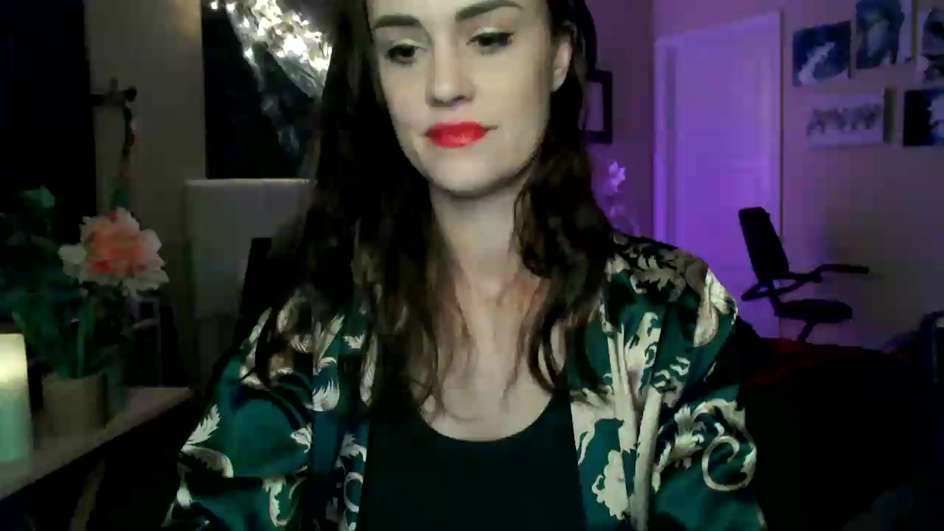 Gallery image thumbnail from HeidiKlumsy's myfreecams stream on, 06/10/2026, 06:48 image 15 of 20