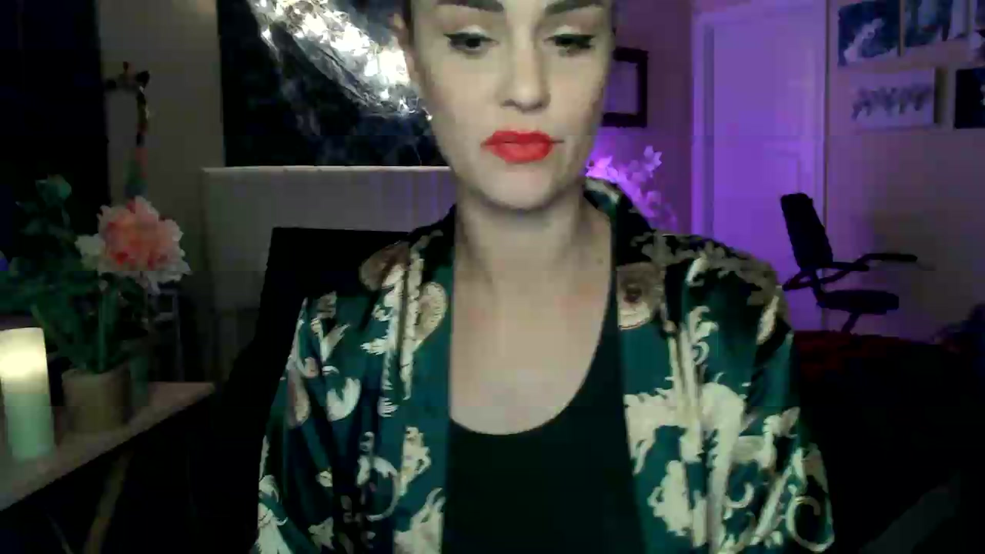 Gallery image thumbnail from HeidiKlumsy's myfreecams stream on, 06/10/2026, 06:48 image 8 of 20