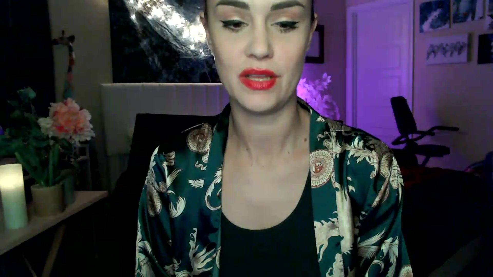 Gallery image thumbnail from HeidiKlumsy's myfreecams stream on, 06/10/2026, 06:48 image 6 of 20
